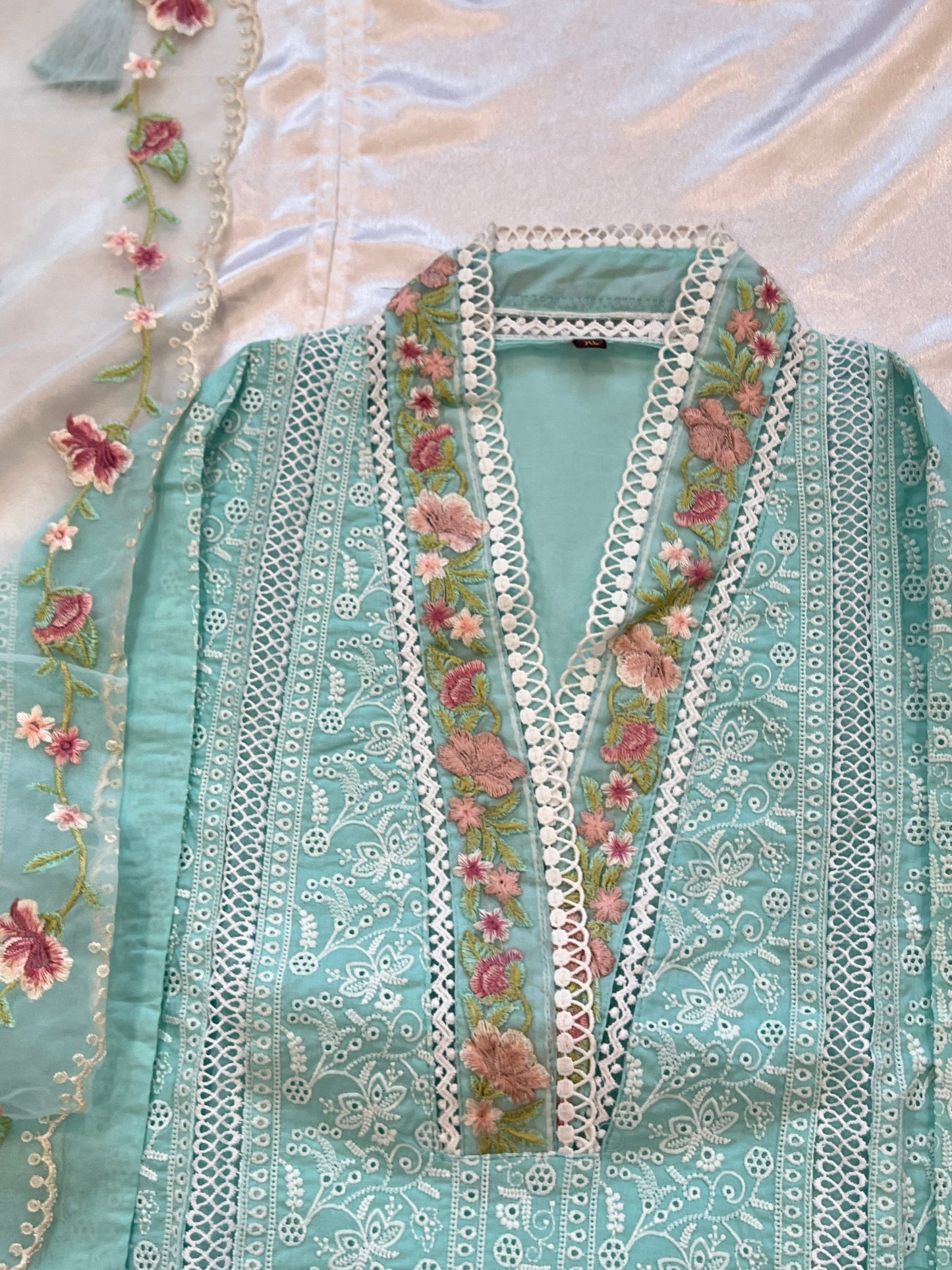 RAAHI PURE COTTON EMBROIDERY SUIT 2