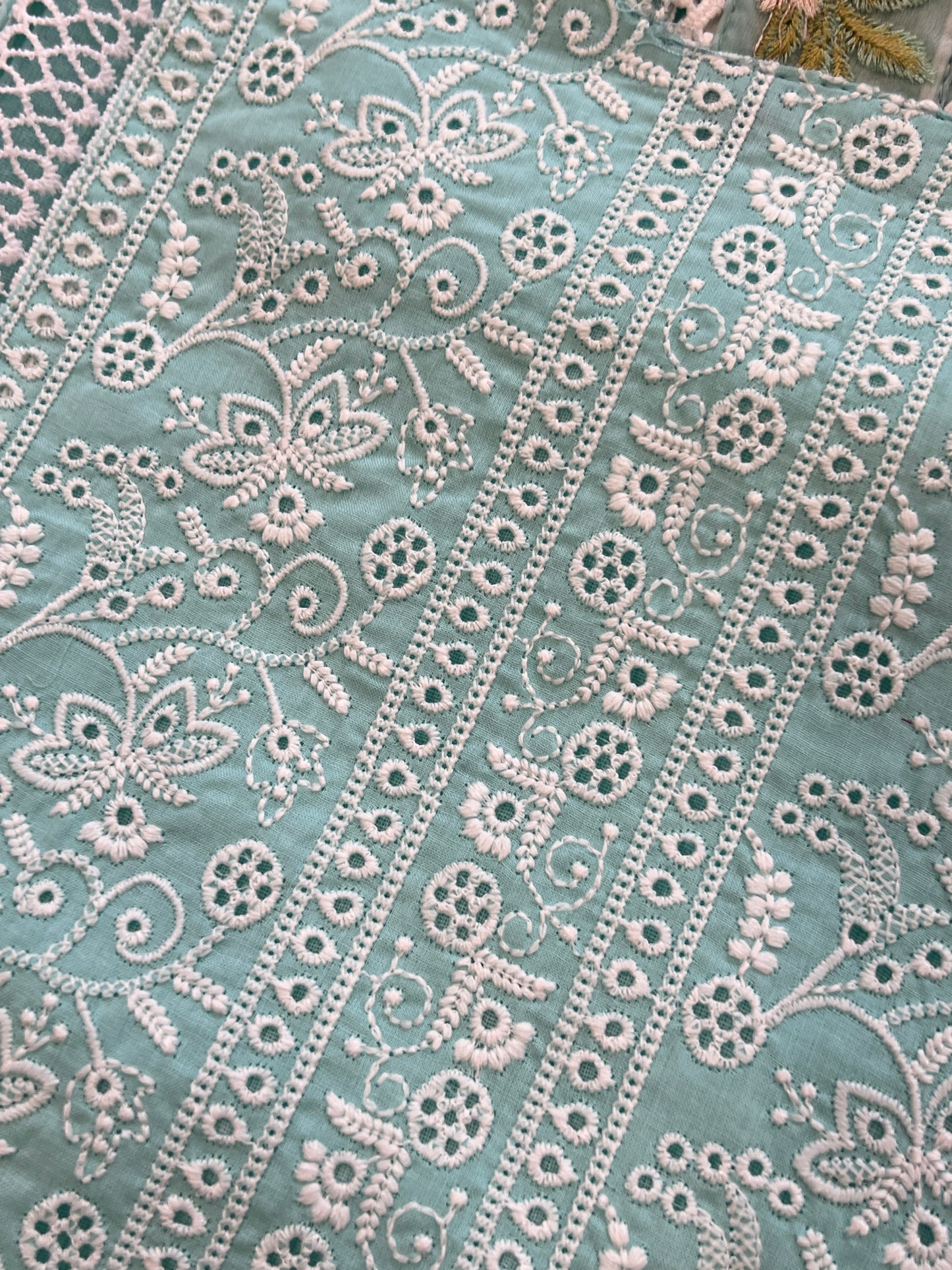 RAAHI PURE COTTON EMBROIDERY SUIT 2