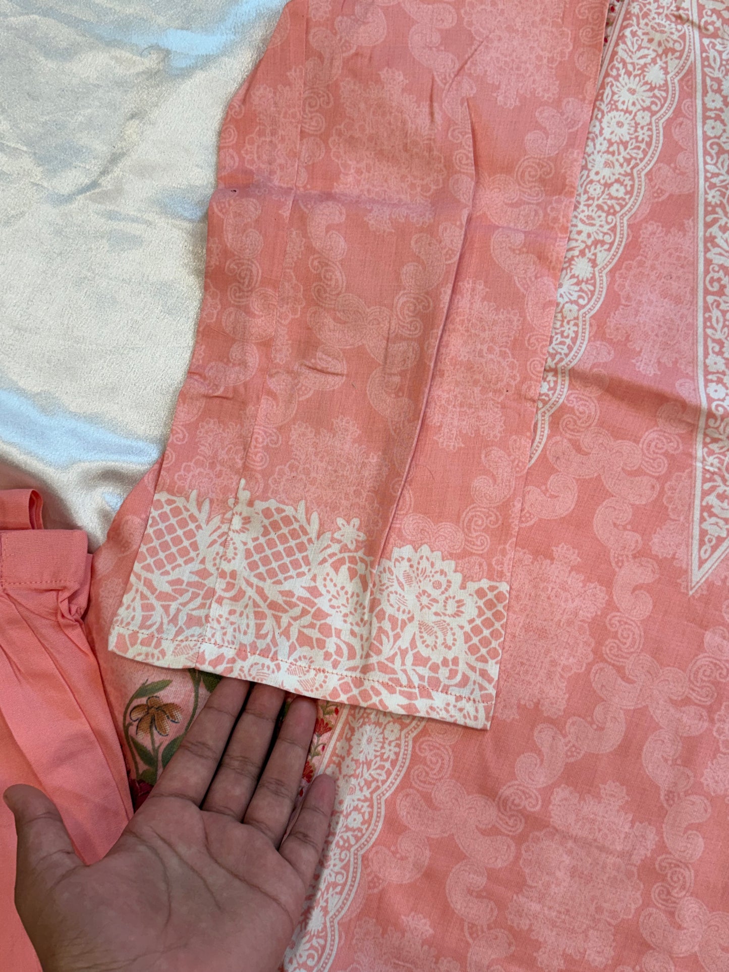 LILY LAWN READYMADE SUIT 2 Q