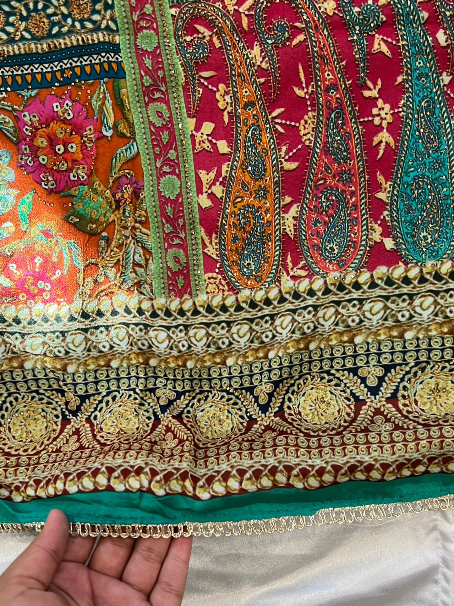 GREEN MULTI COLOUR CHINNON SILK EMBROIDERY SUIT 1507