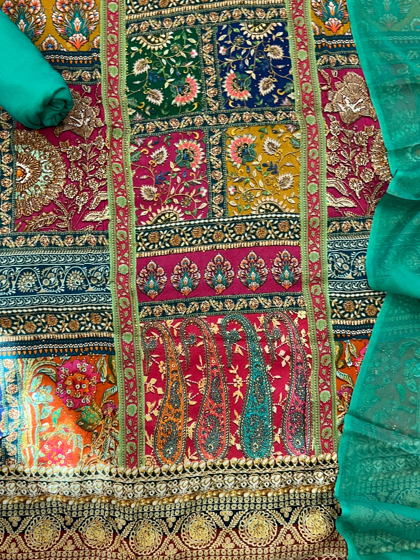 GREEN MULTI COLOUR CHINNON SILK EMBROIDERY SUIT 1507