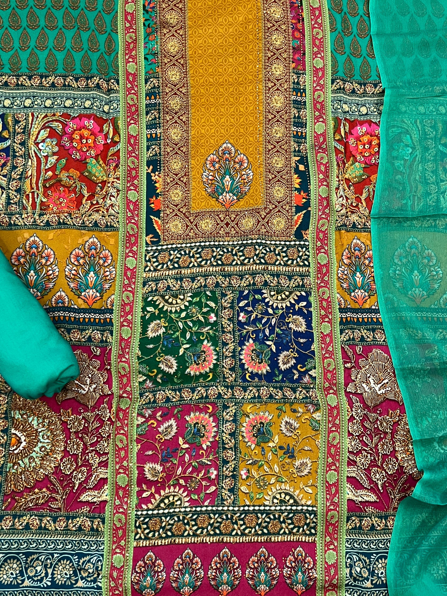 GREEN MULTI COLOUR CHINNON SILK EMBROIDERY SUIT 1507