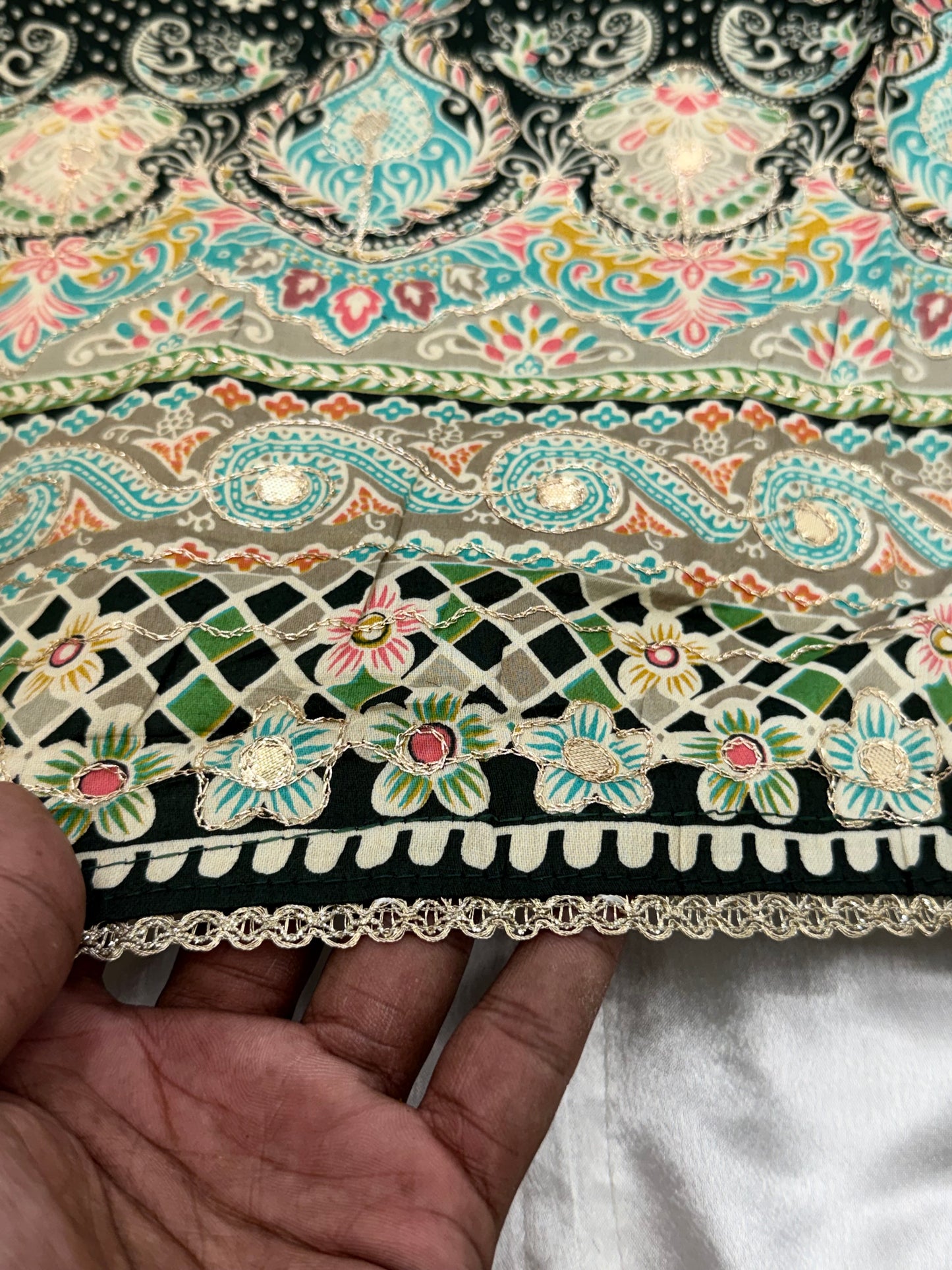 ZEENAT COTTON EMBROIDERY SUIT 1 Q