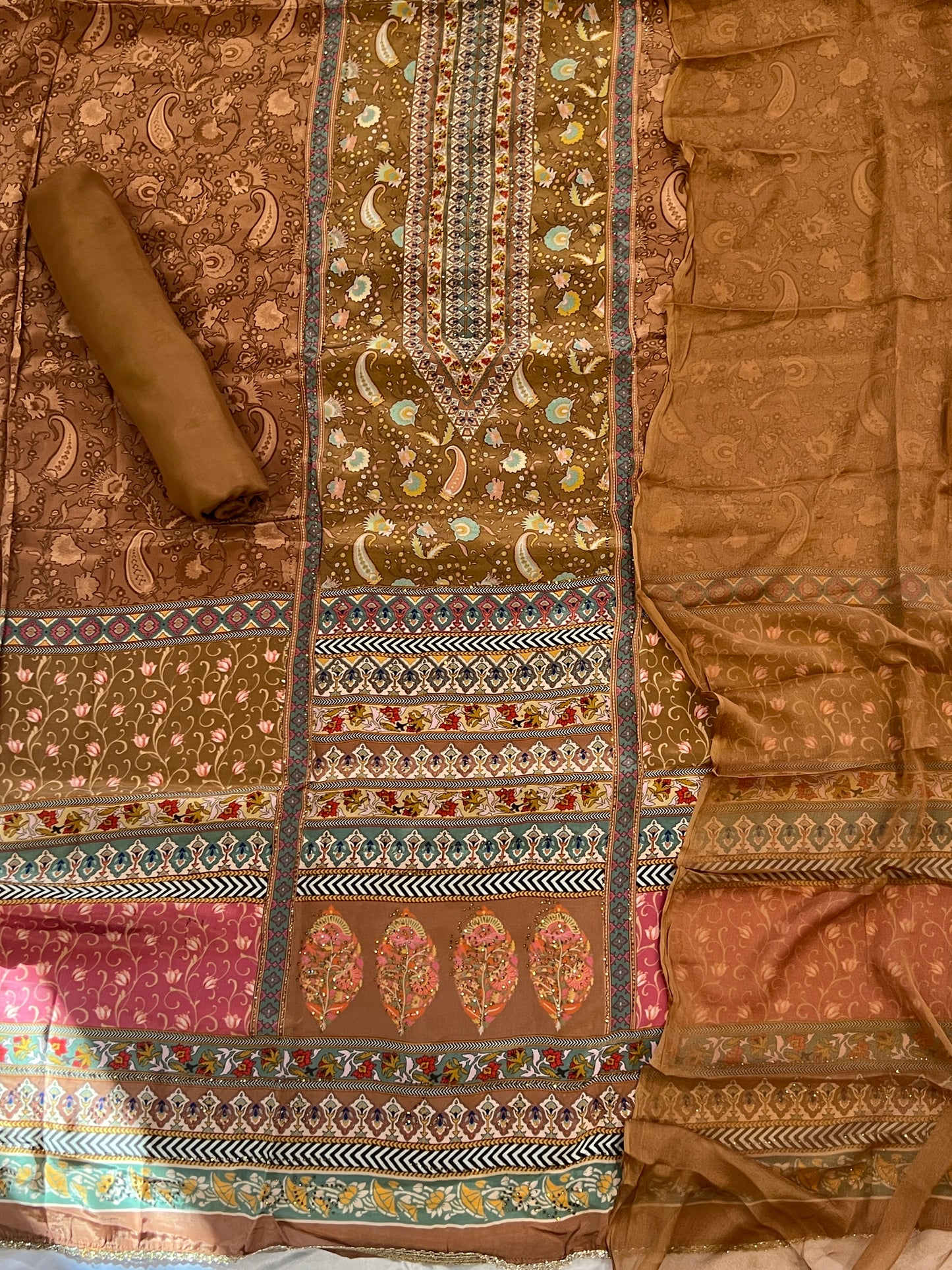 BROWN PURE CREPE EMBROIDERY SUIT 1007