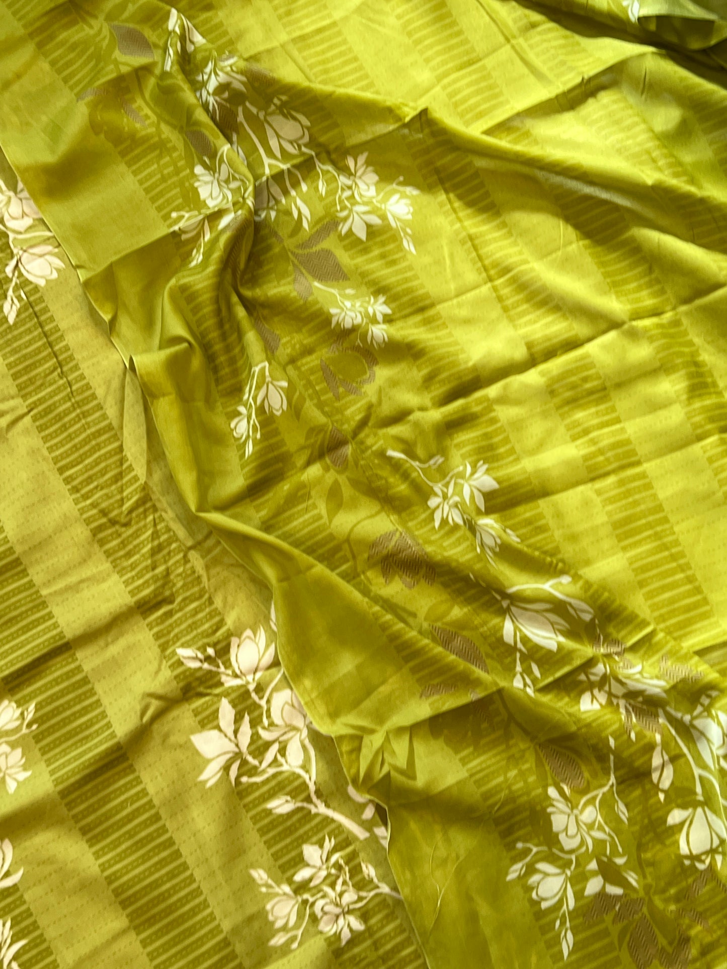 GREEN AVATARA COTTON EMBROIDERY SUIT