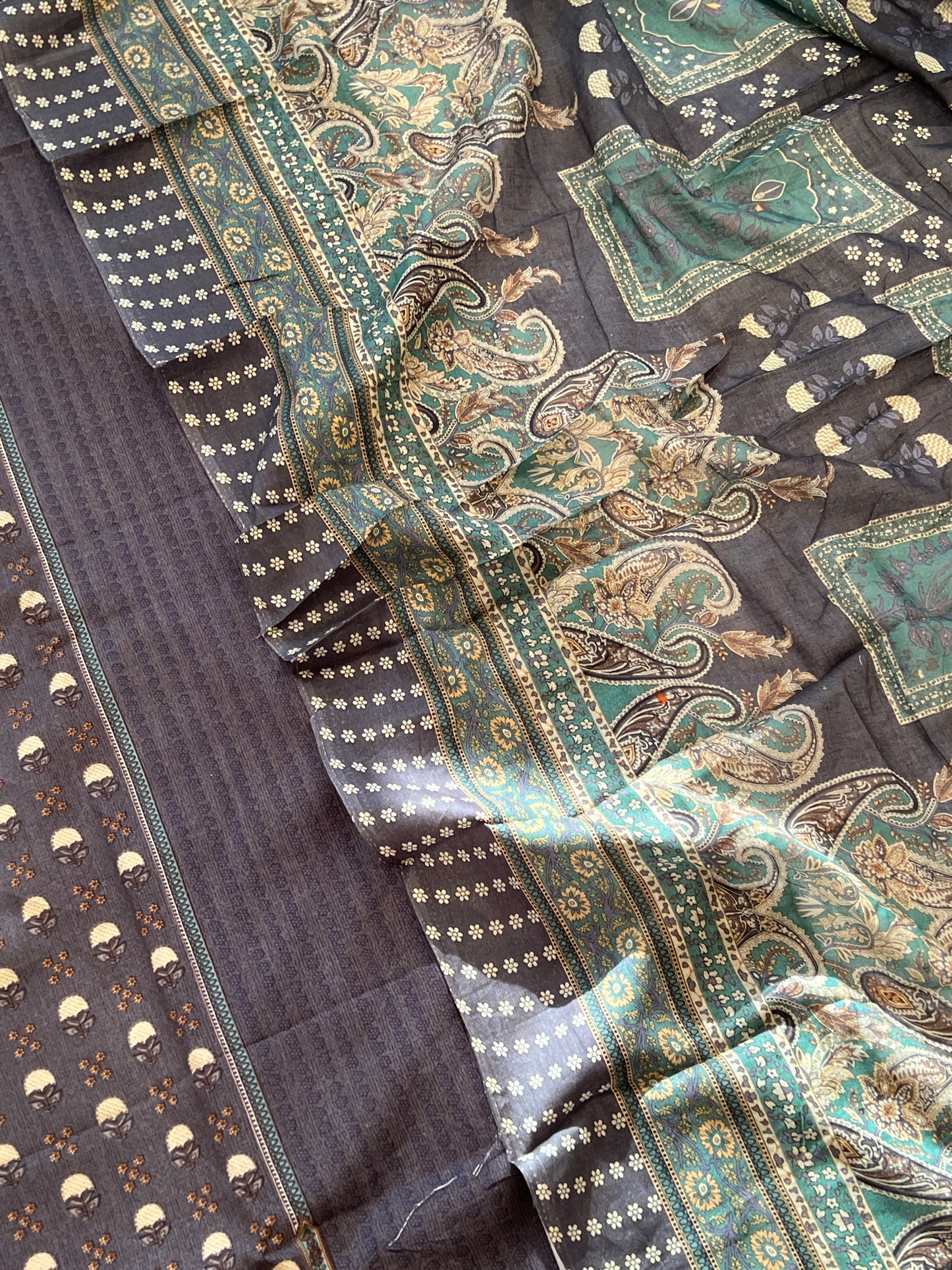 GREY PAISLEY PURE COTTON EMBROIDERY SUIT Q