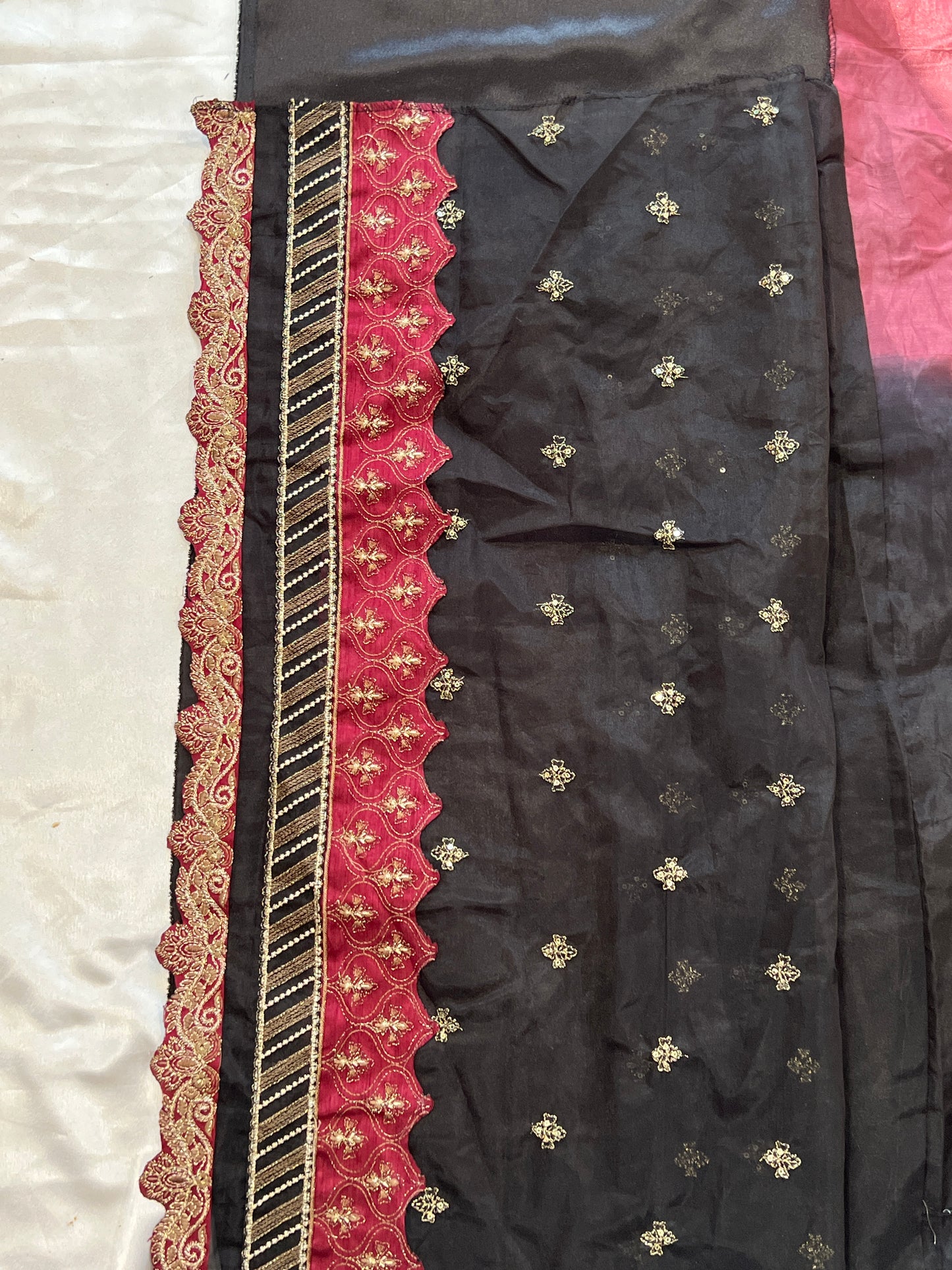 ZUFI BLACK ORGANZA EMBROIDERY SUIT