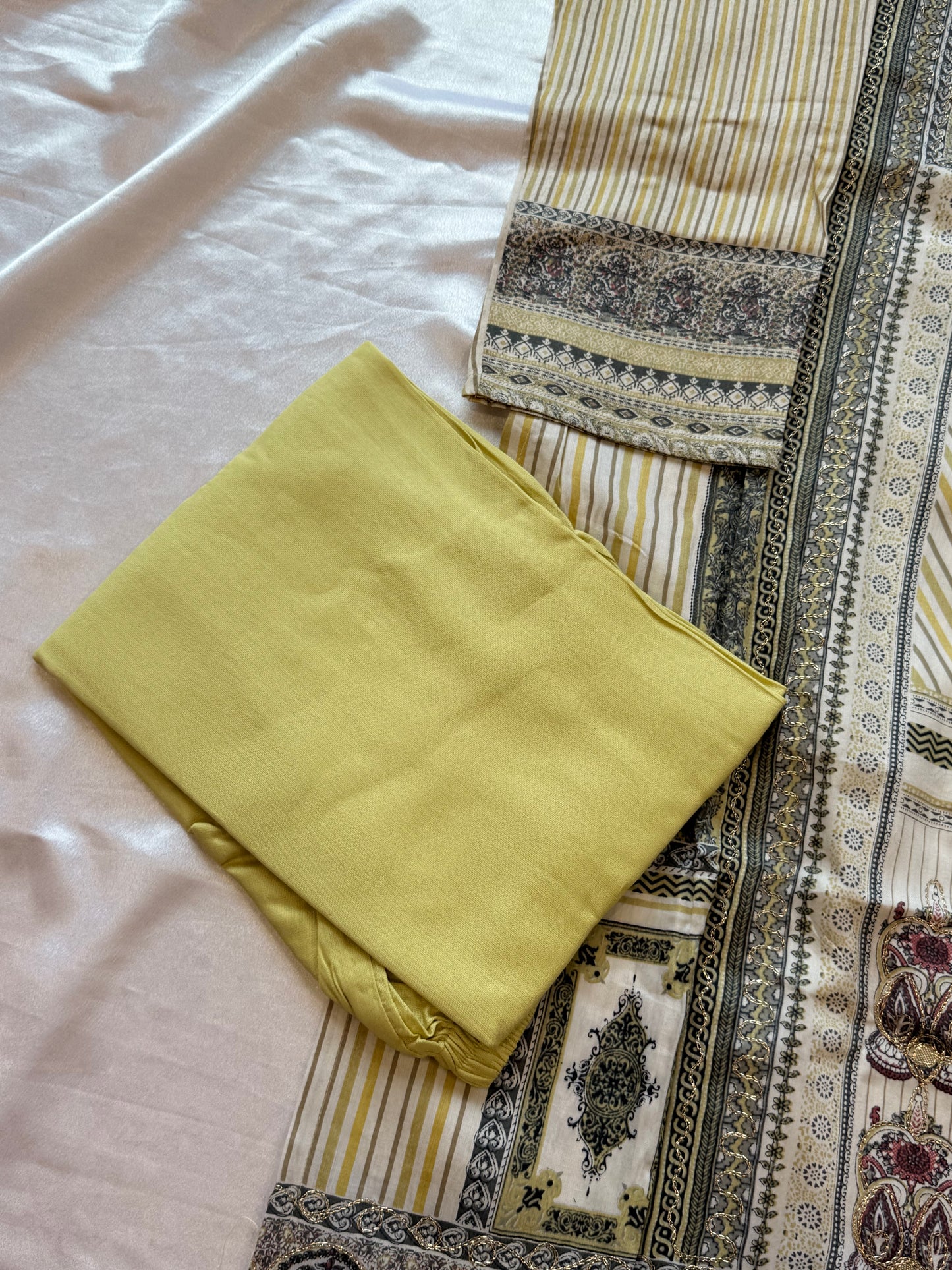 AARUSHI READYMADE YELLOW SUIT 4 Q