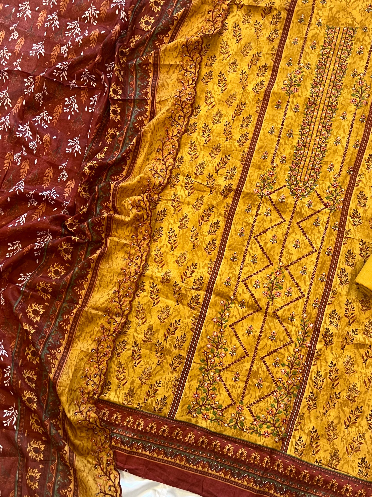 MUSTERD BIN SAEED EMBROIDERY SUIT 1500
