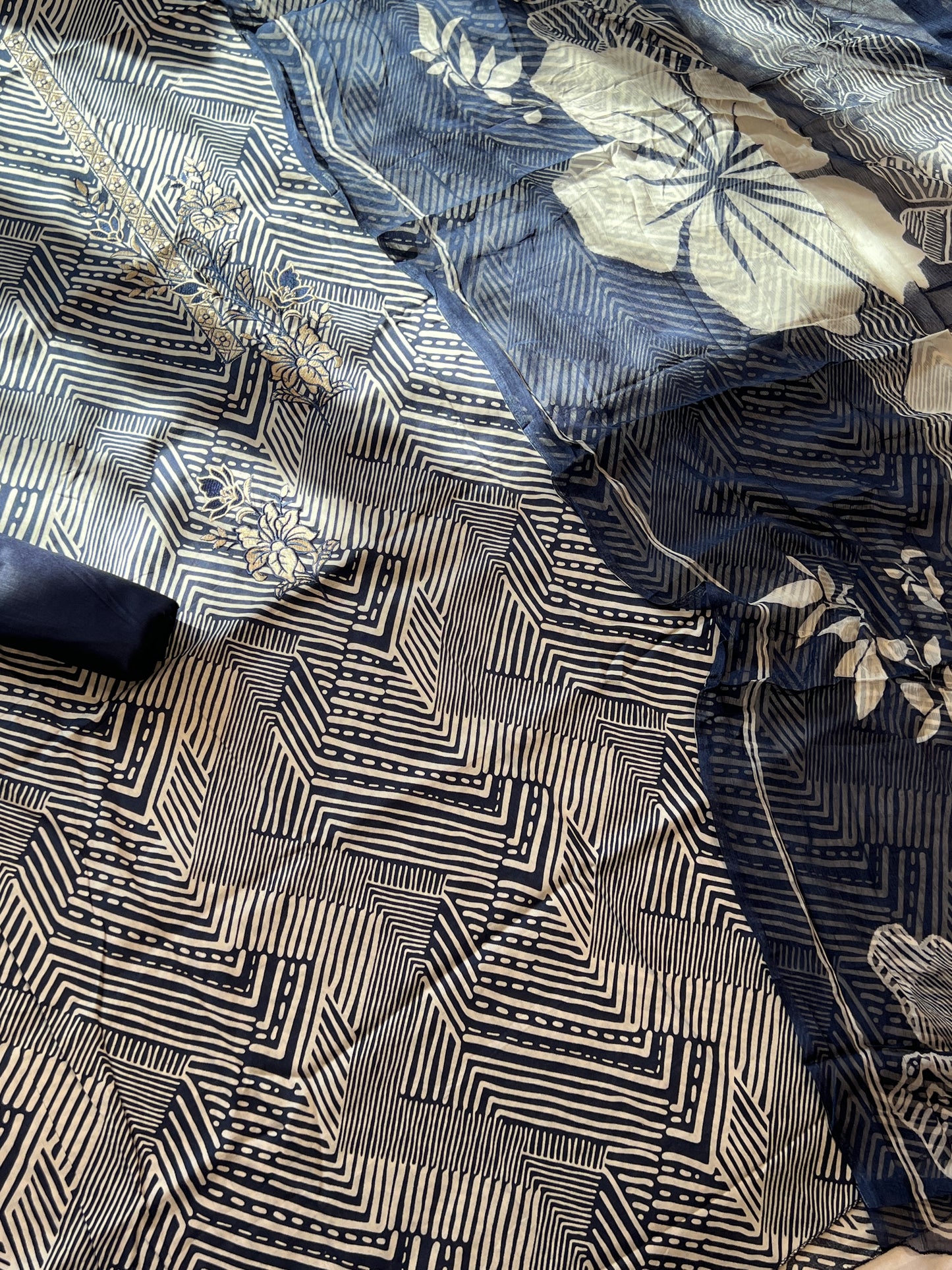 BLUE MA PURE COTTON EMBROIDERY SUIT