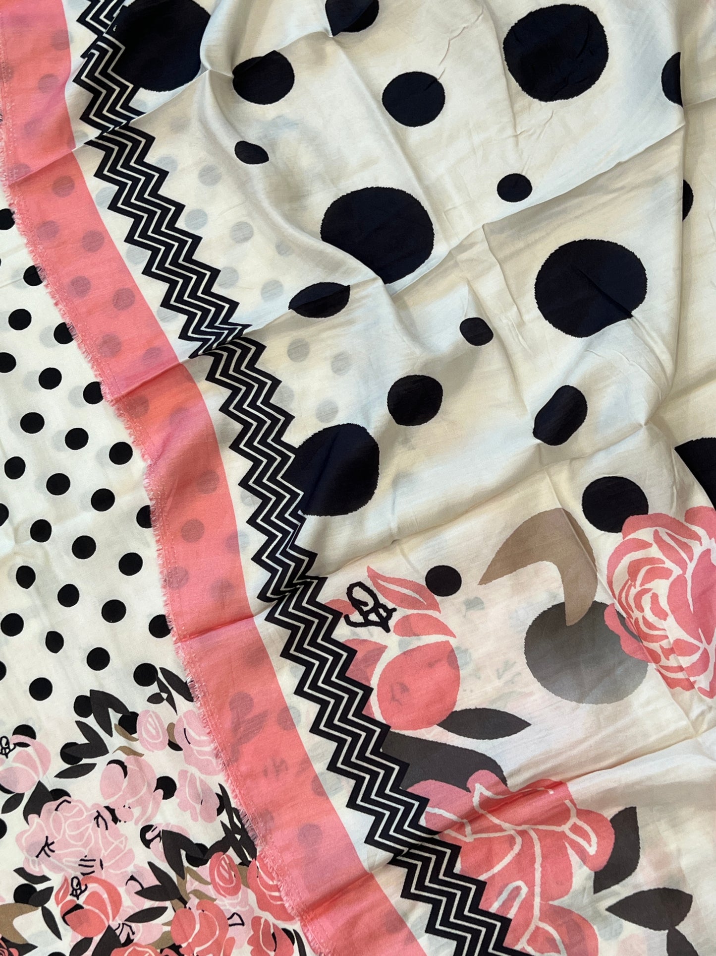 POLKA DOTLAWN EMBROIDER SUIT 3