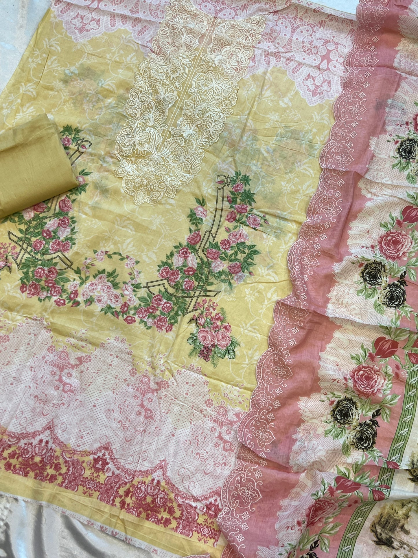 HAALA LAWN EMBROIDERY PATCH SUIT 4
