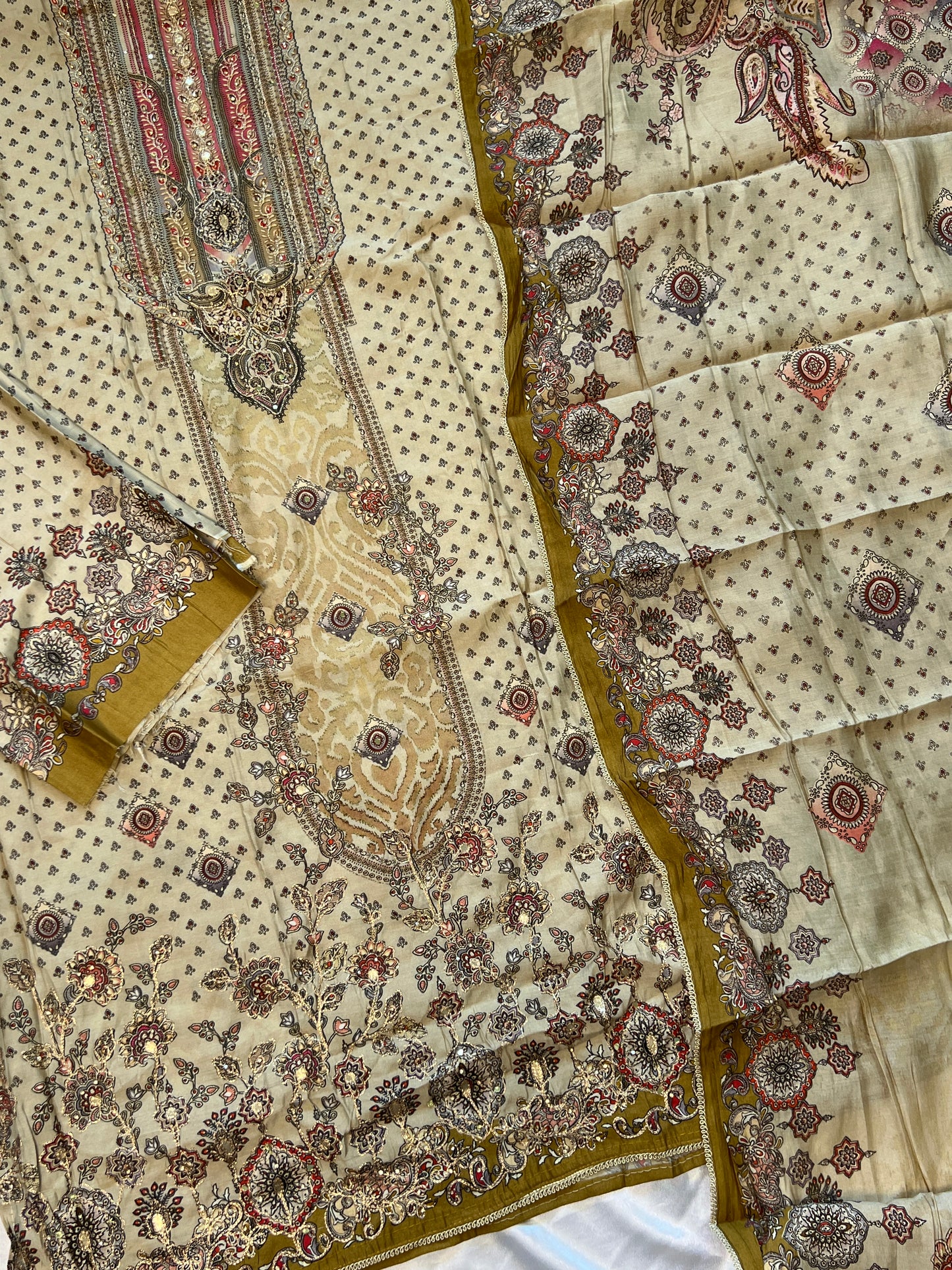 SAIRA MUSLIN HAND WORK EMBROIDERY SUIT 2 Q