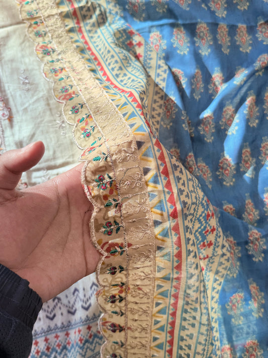 BINSAEED LAWN EMBROIDERY SUIT 8 Q