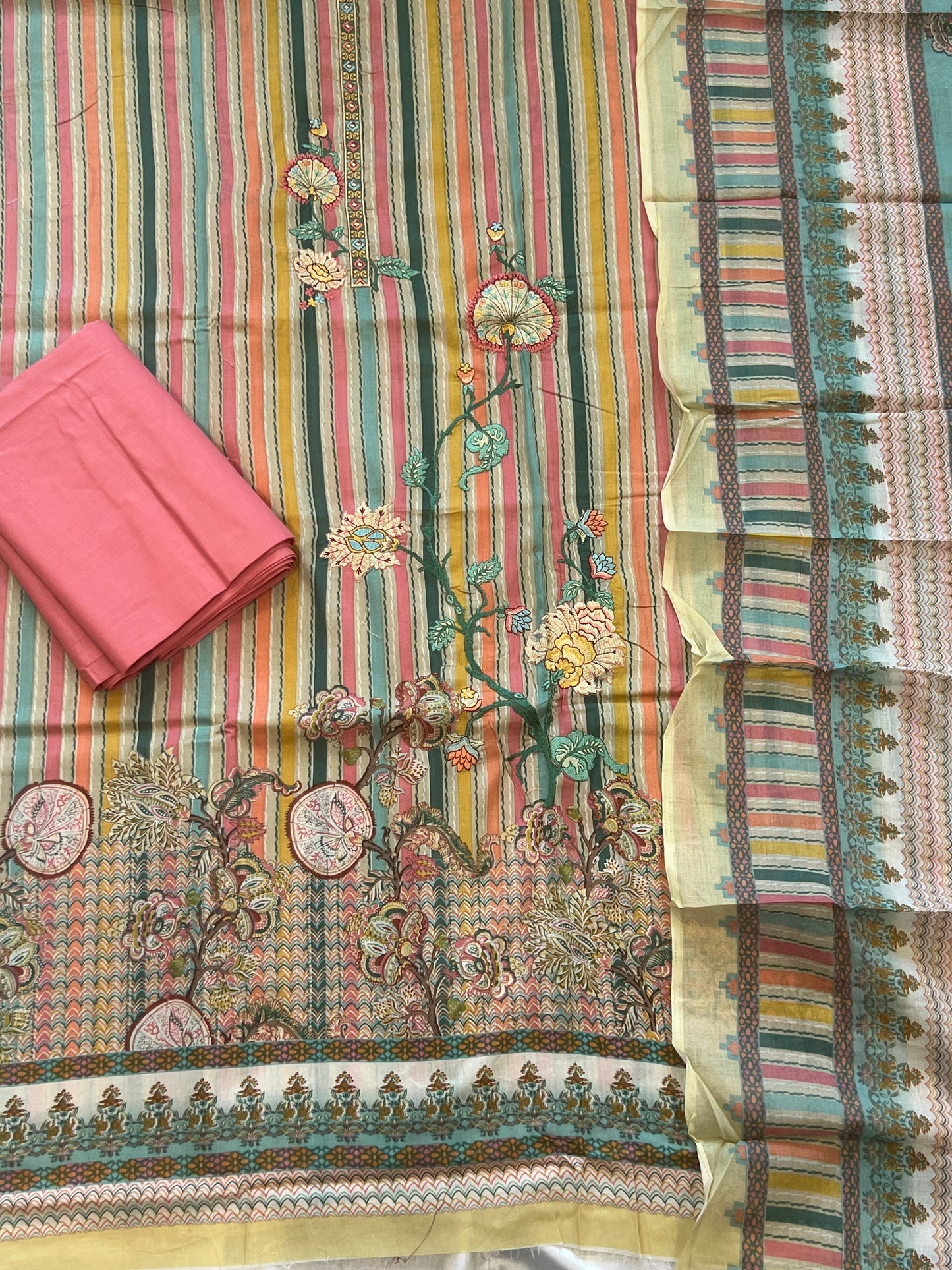 KASMIRI LAWN COTTON EMBROIDERY 2