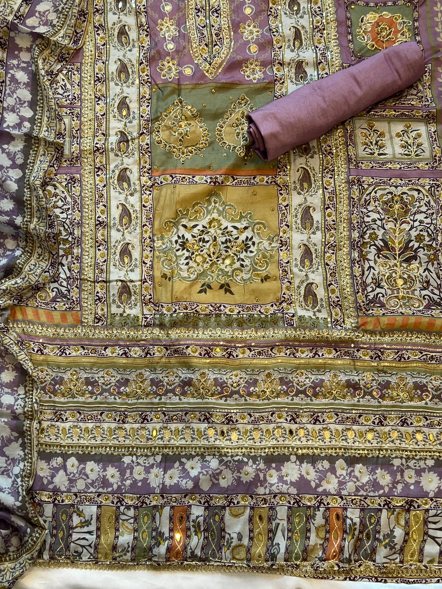 PURE MUSLIN EMBROIDERY SUIT 111
