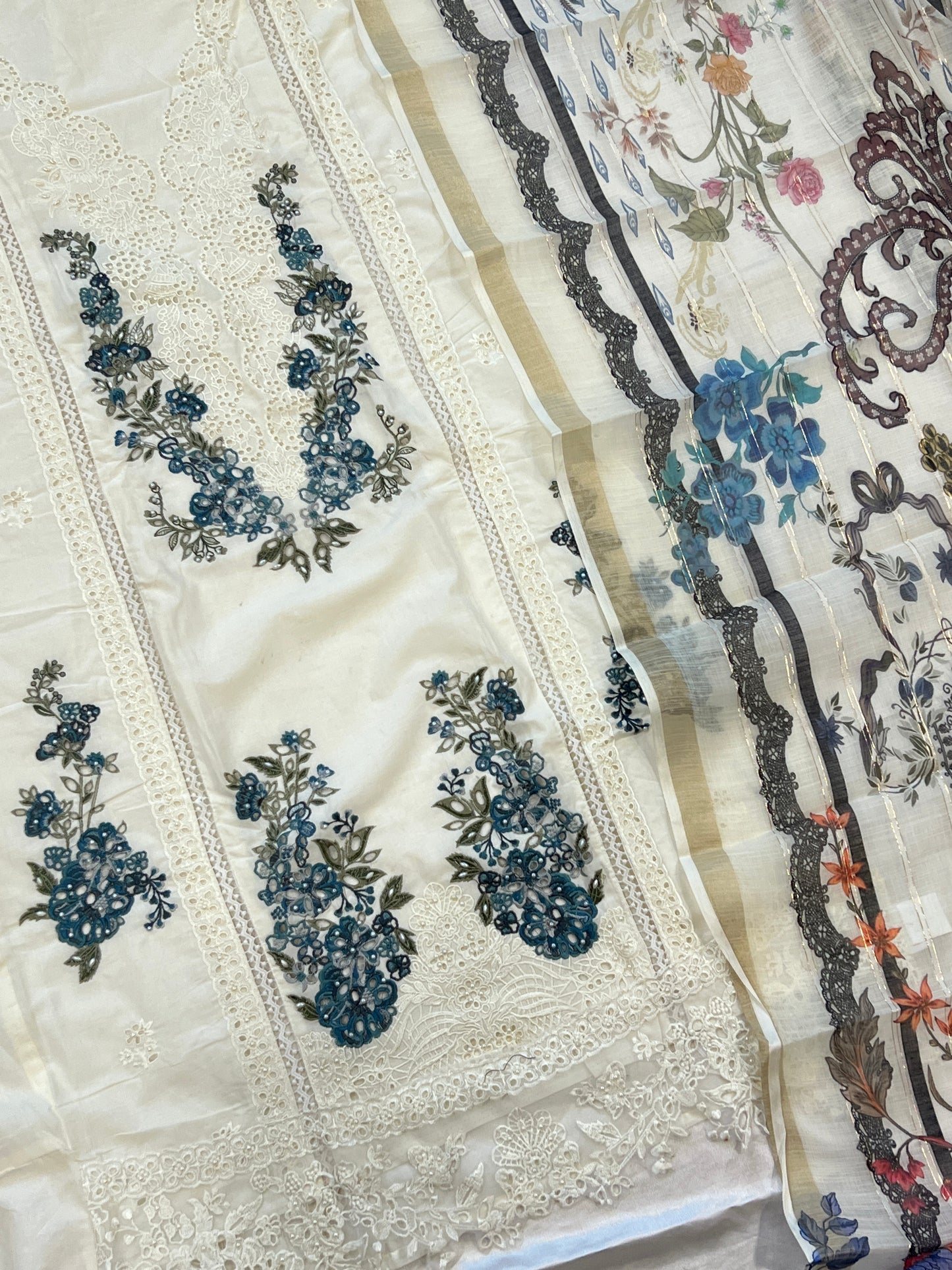 OFF WHITE HANIA LAWN COTTON EMBROIDERY SUIT 2003