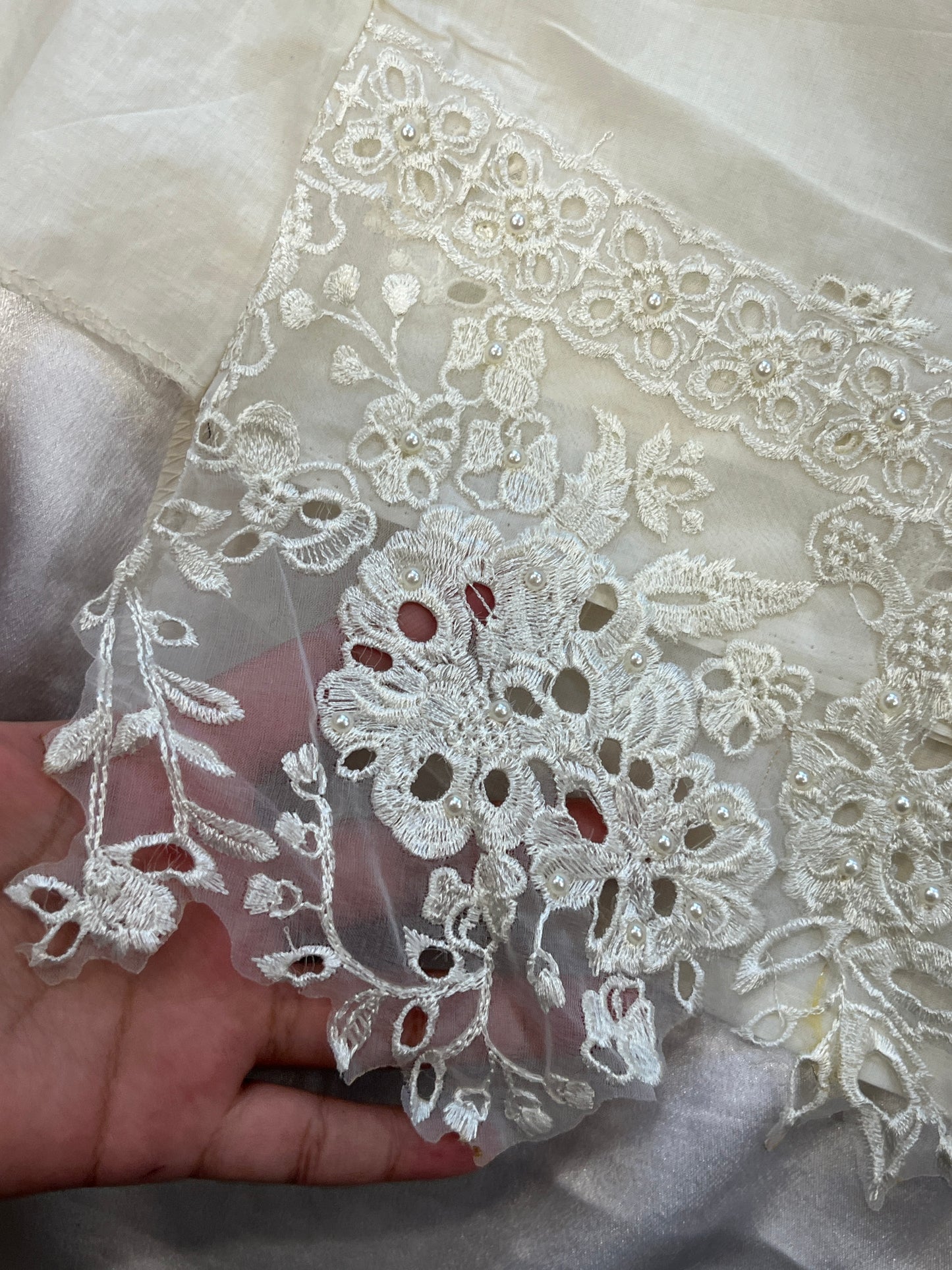 OFF WHITE HANIA LAWN COTTON EMBROIDERY SUIT 2003