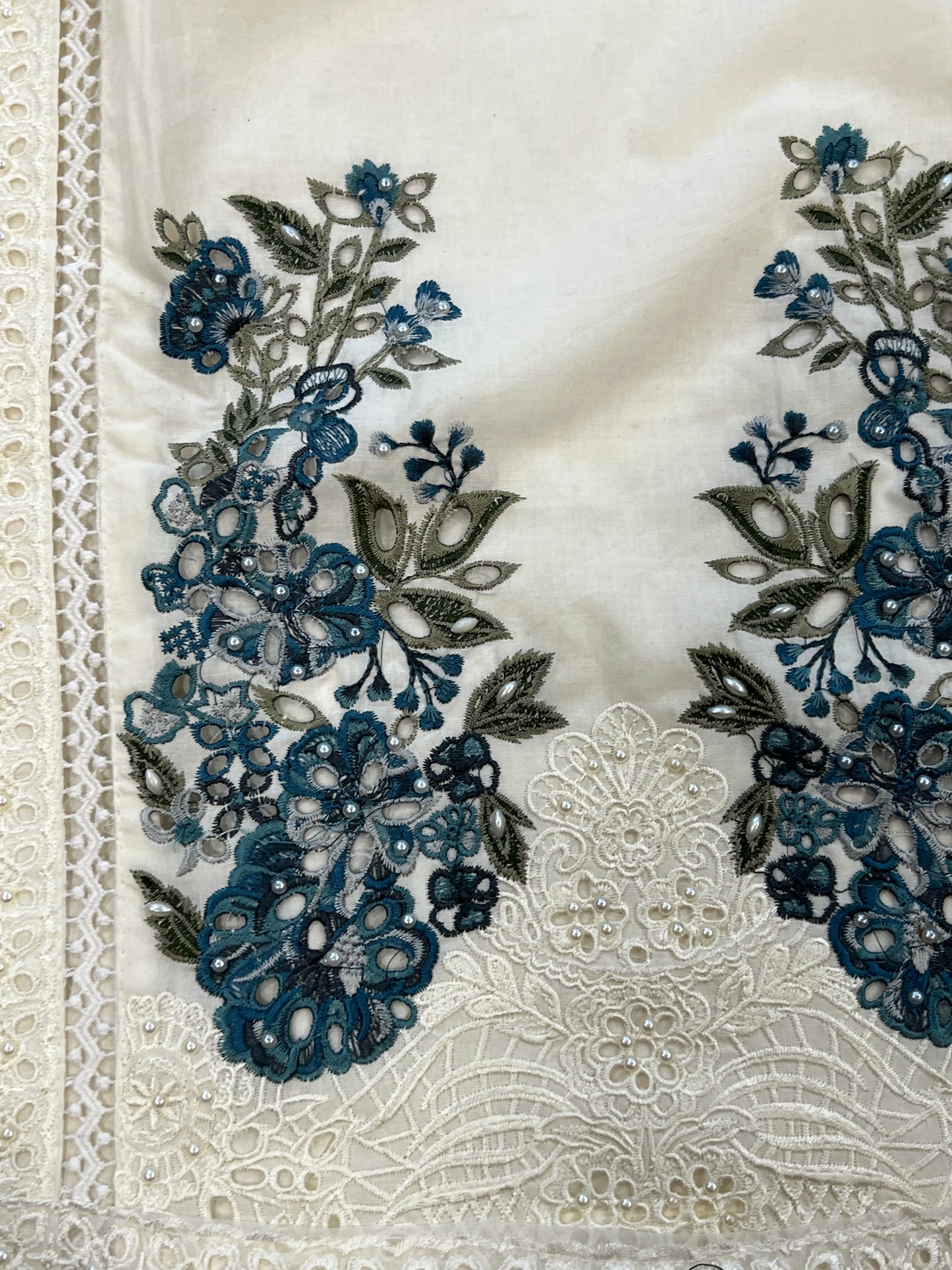 OFF WHITE HANIA LAWN COTTON EMBROIDERY SUIT 2003