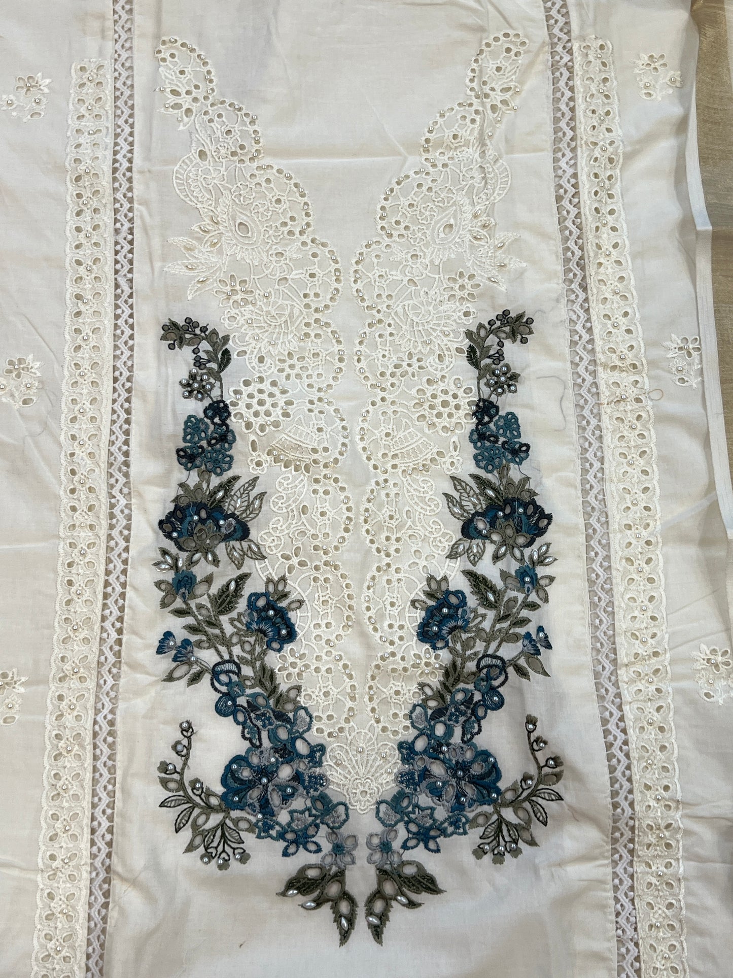 OFF WHITE HANIA LAWN COTTON EMBROIDERY SUIT 2003