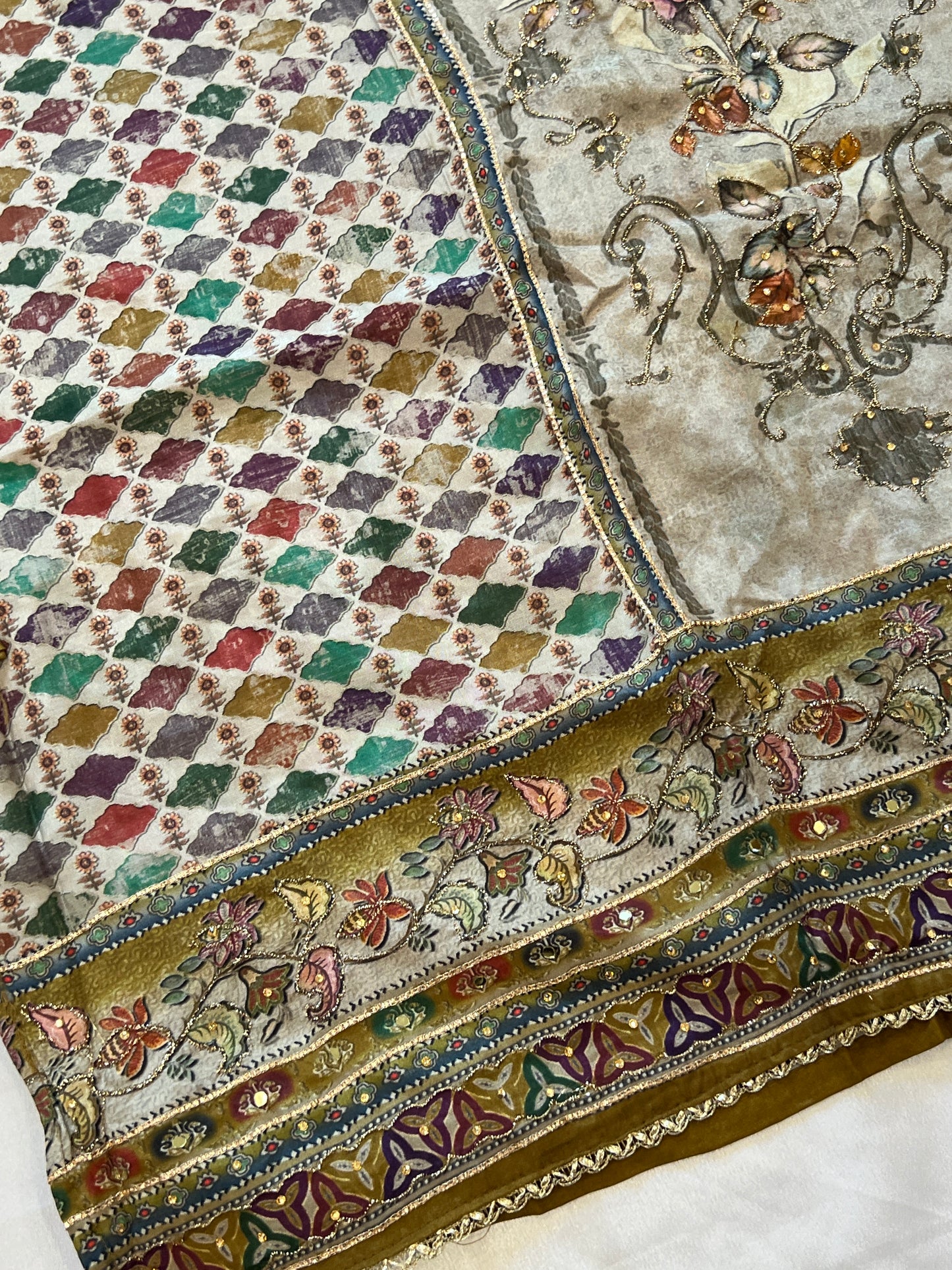 HANSA MUSLIN EMBROIDERY SUIT