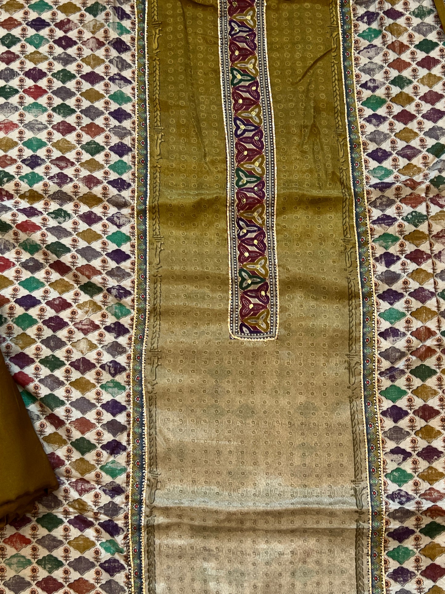 HANSA MUSLIN EMBROIDERY SUIT