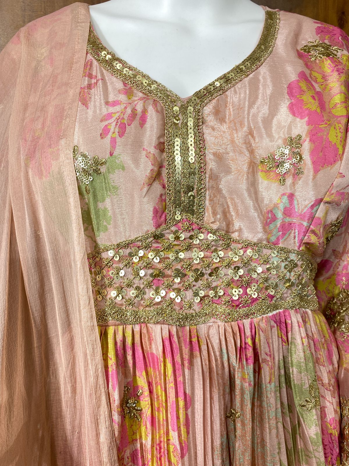 ALIA CUT EMROIDERY GOWN