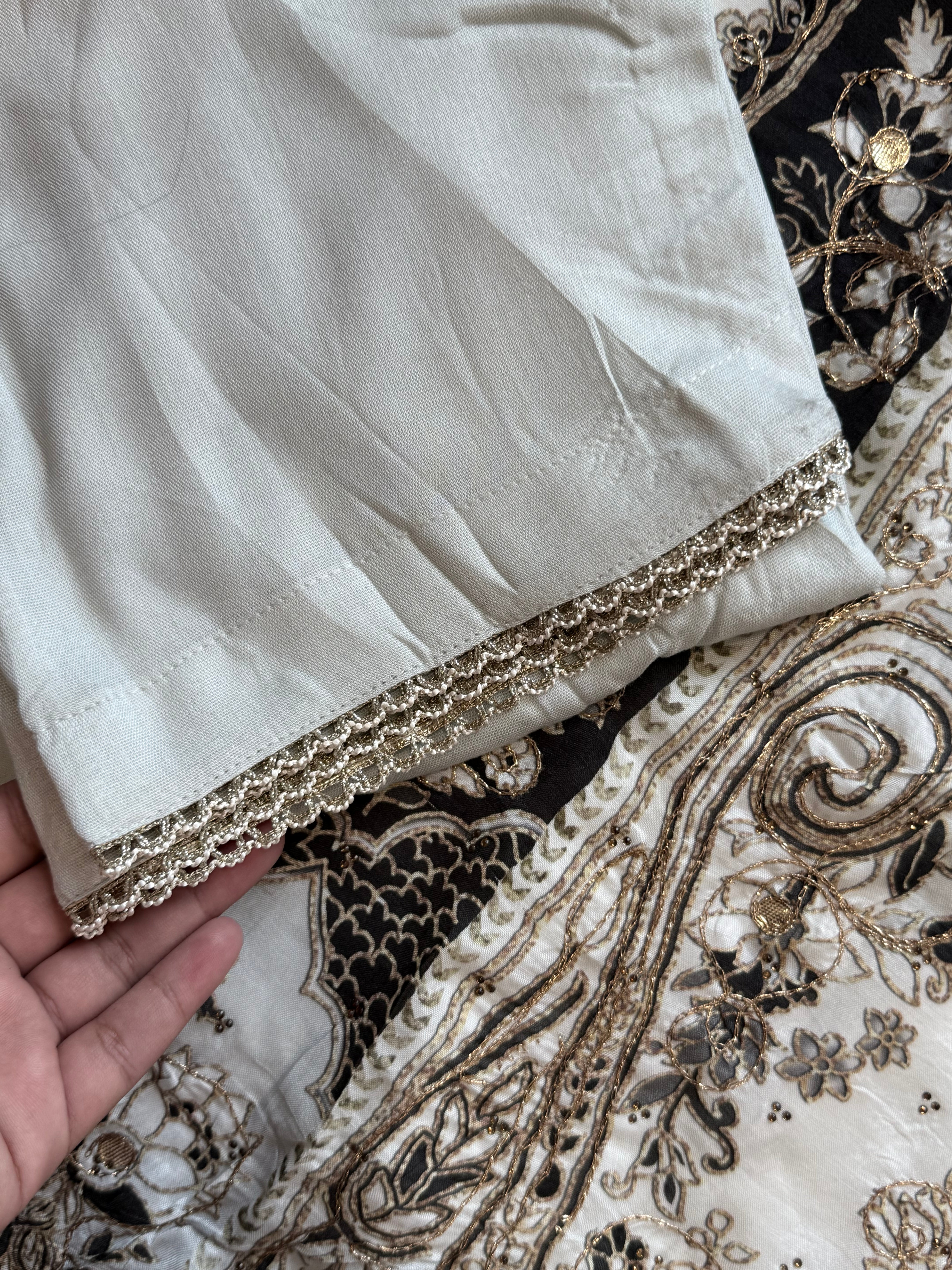 MUSLIN EMBROIDERY READYMADE SUIT