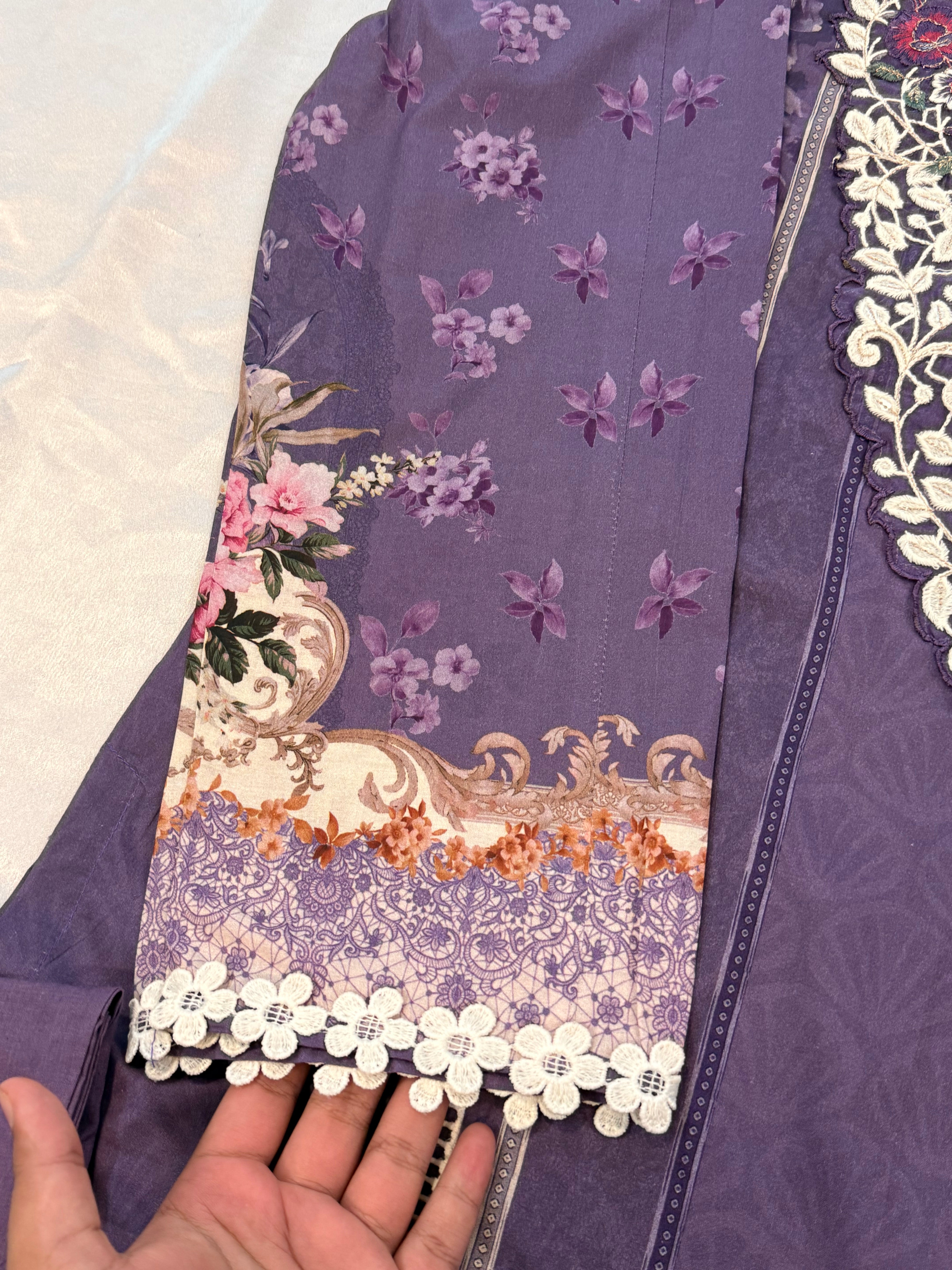 BINSAEED LAWN EMBROIDERY READYMADE SUIT 1