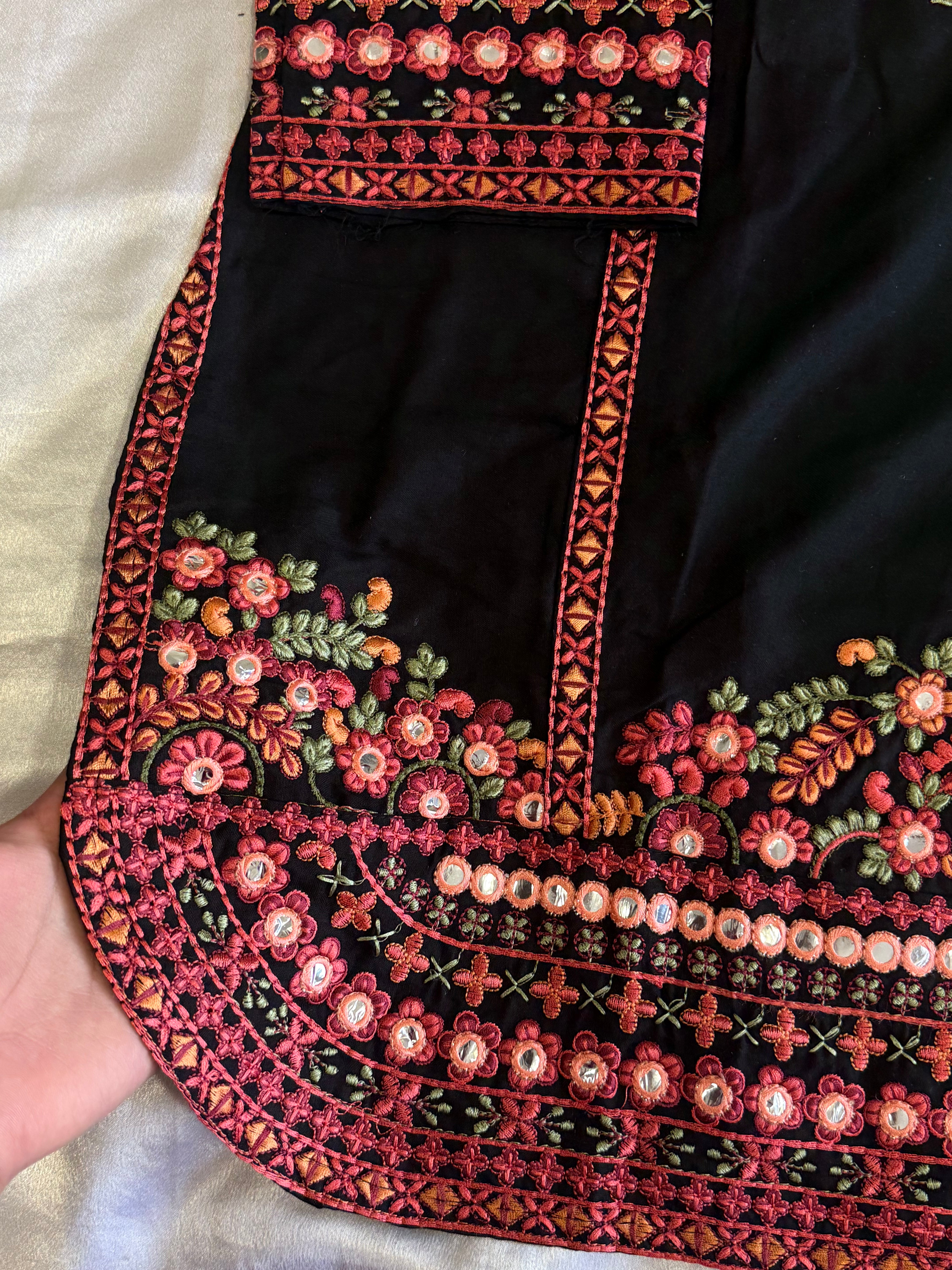 AYZAL LAWN EMBROIDERY SUIT 1