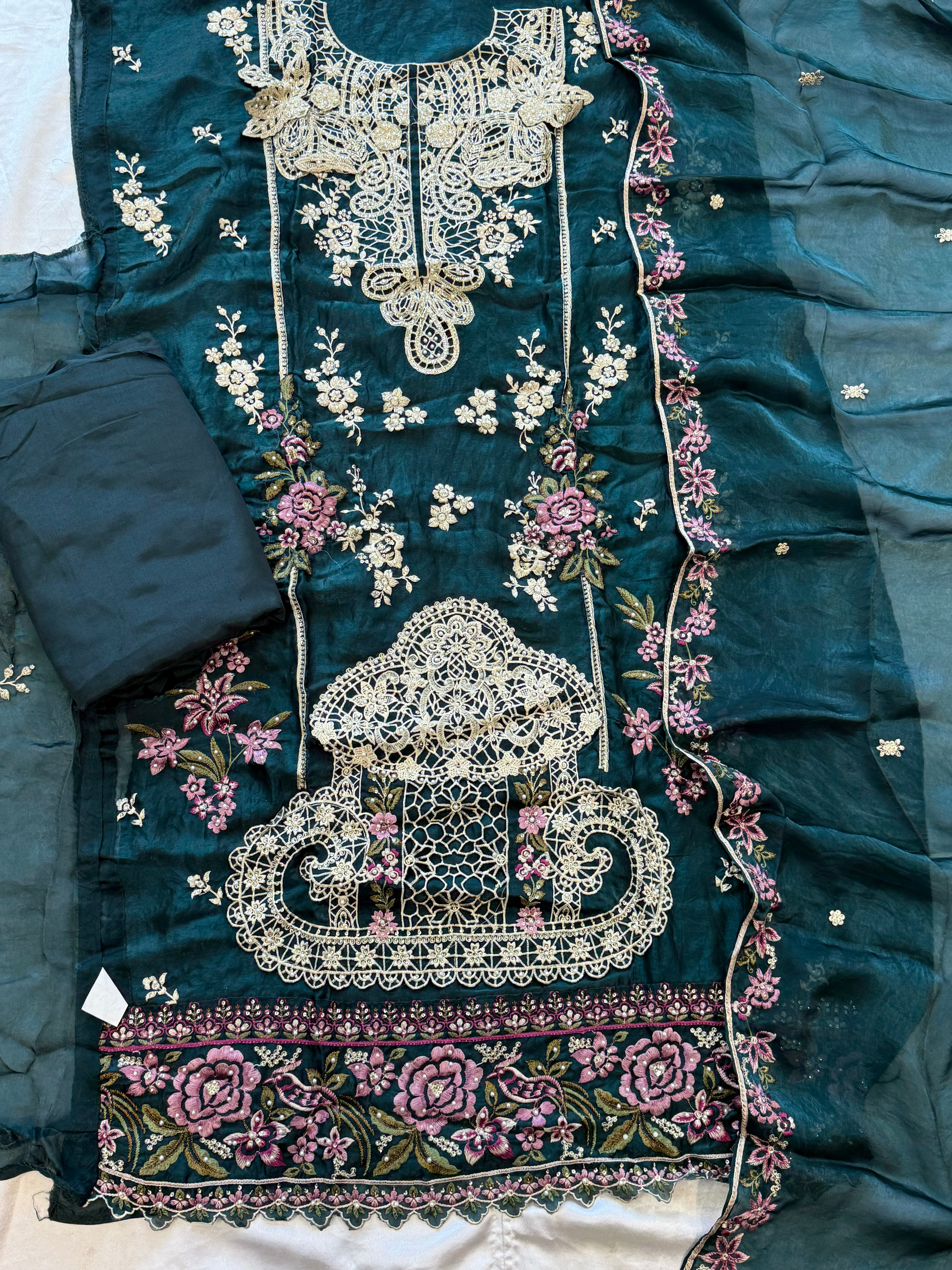 GLASS ORGANZA EMBROIDERY SUIT 5
