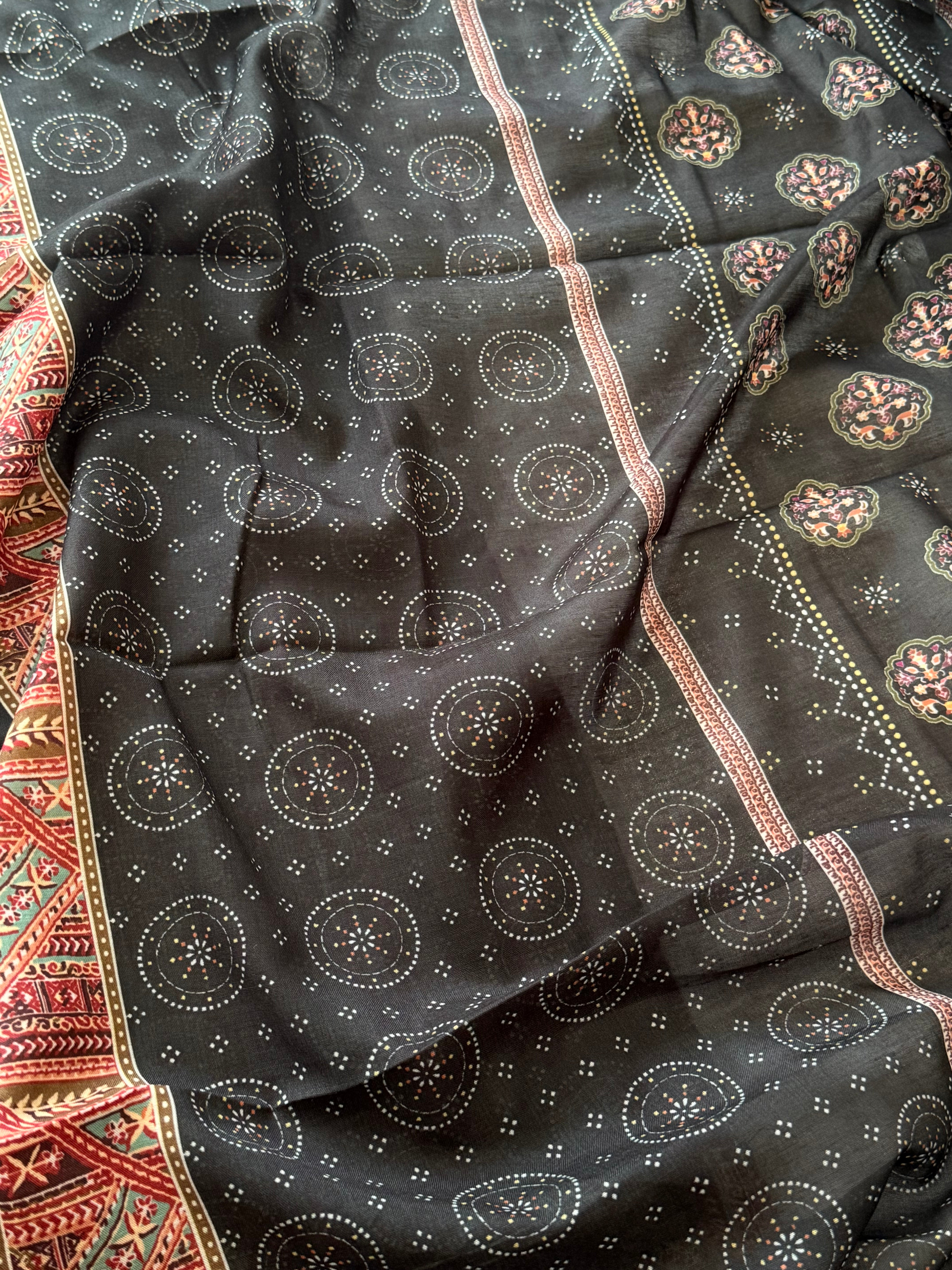 BAGH EMBROIDERY SUIT 5