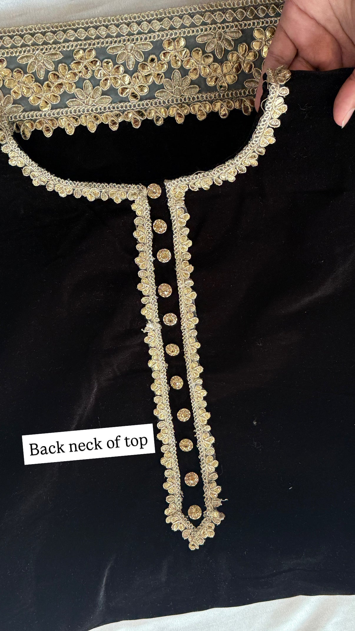 VELVET FARSHI READYMADE SUIT Q