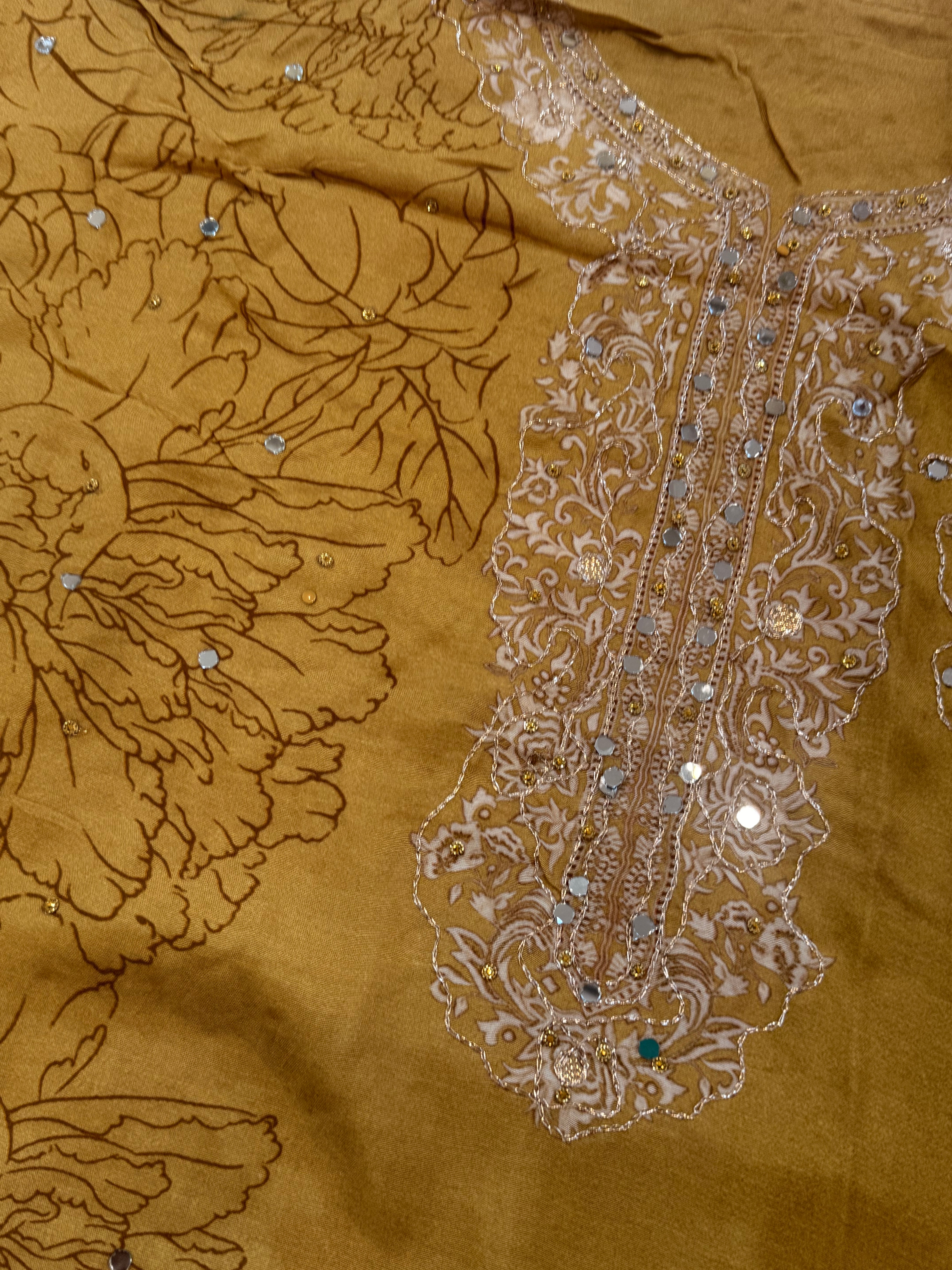 MUSLIN UNSTITCHED EMBROIDERY SUIT 1