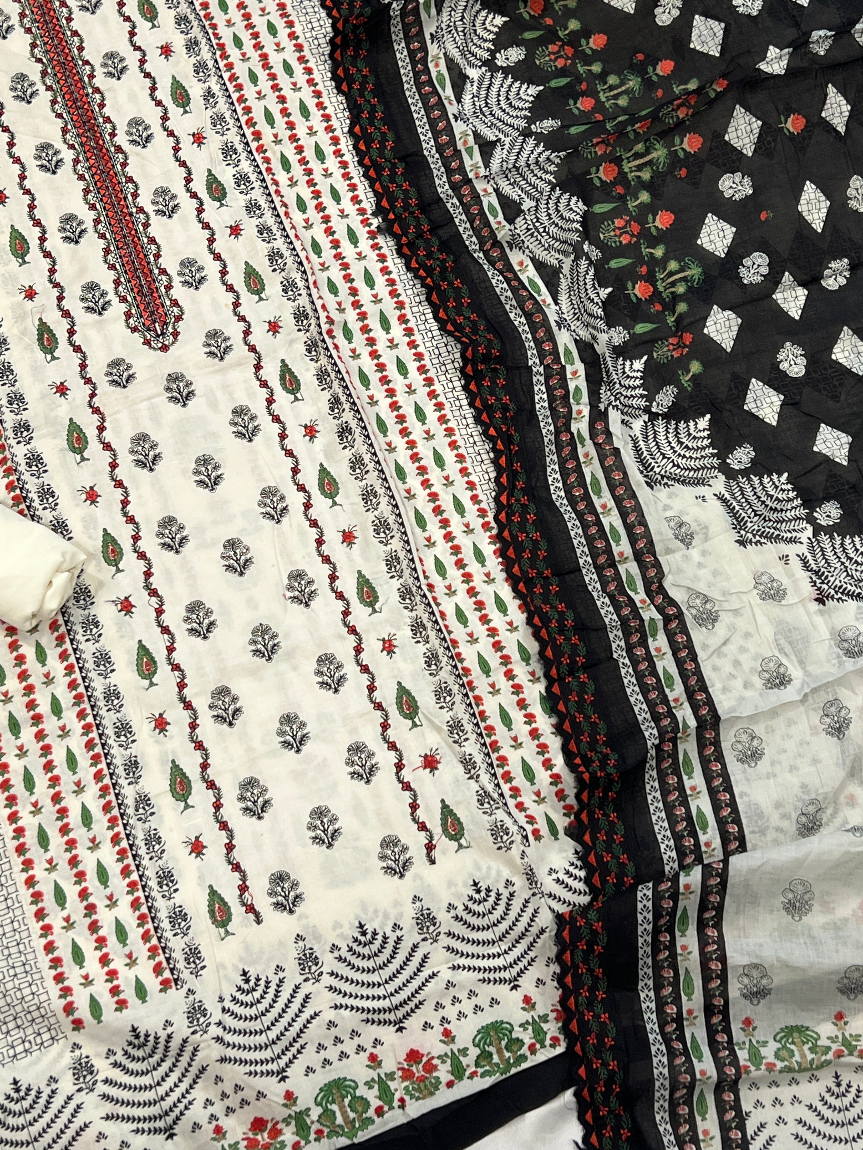 SABA BINSAEED LAWN EMBROIDERY SUIT 1