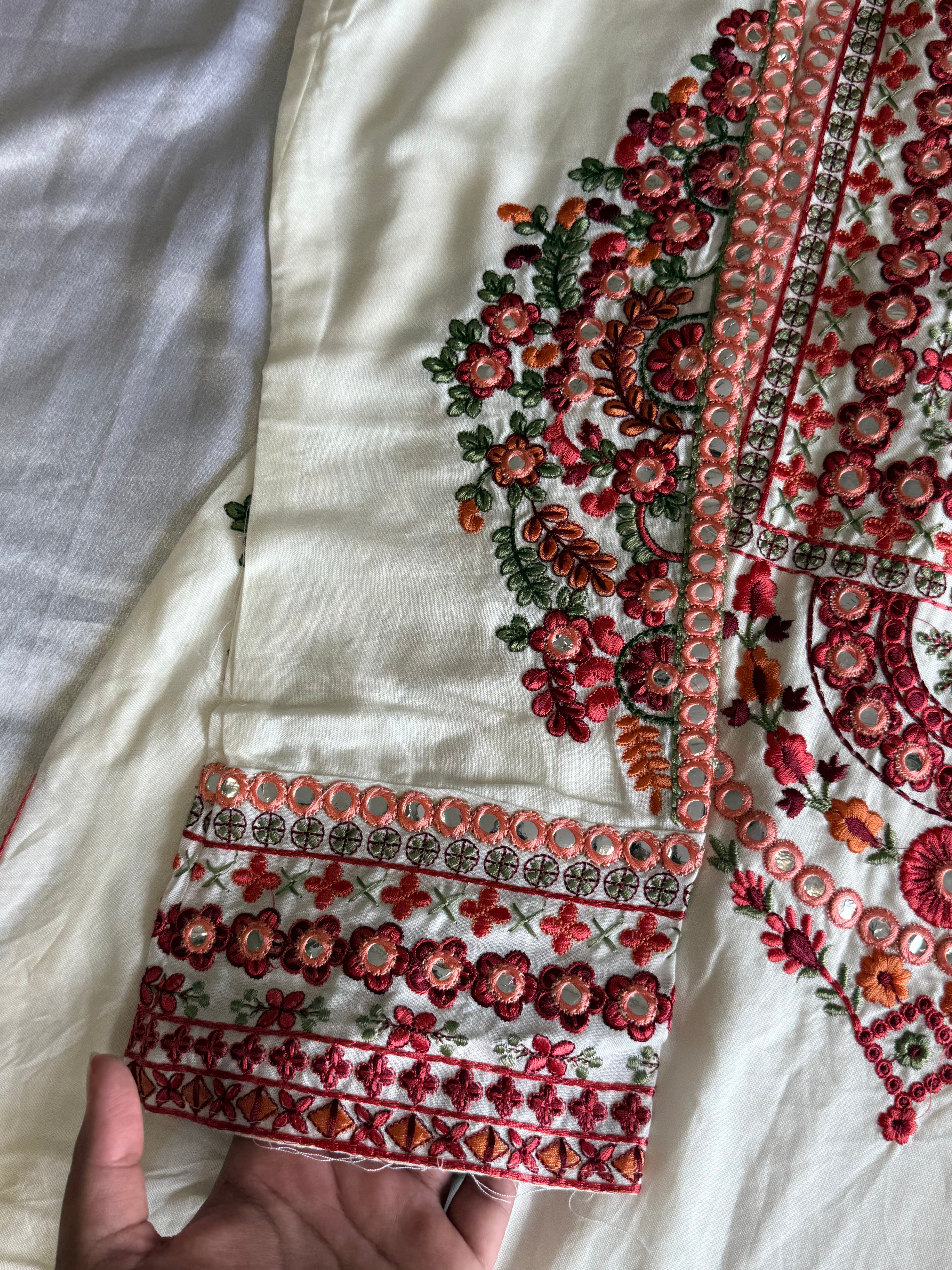 AYZAL LAWN EMBROIDERY SUIT 2
