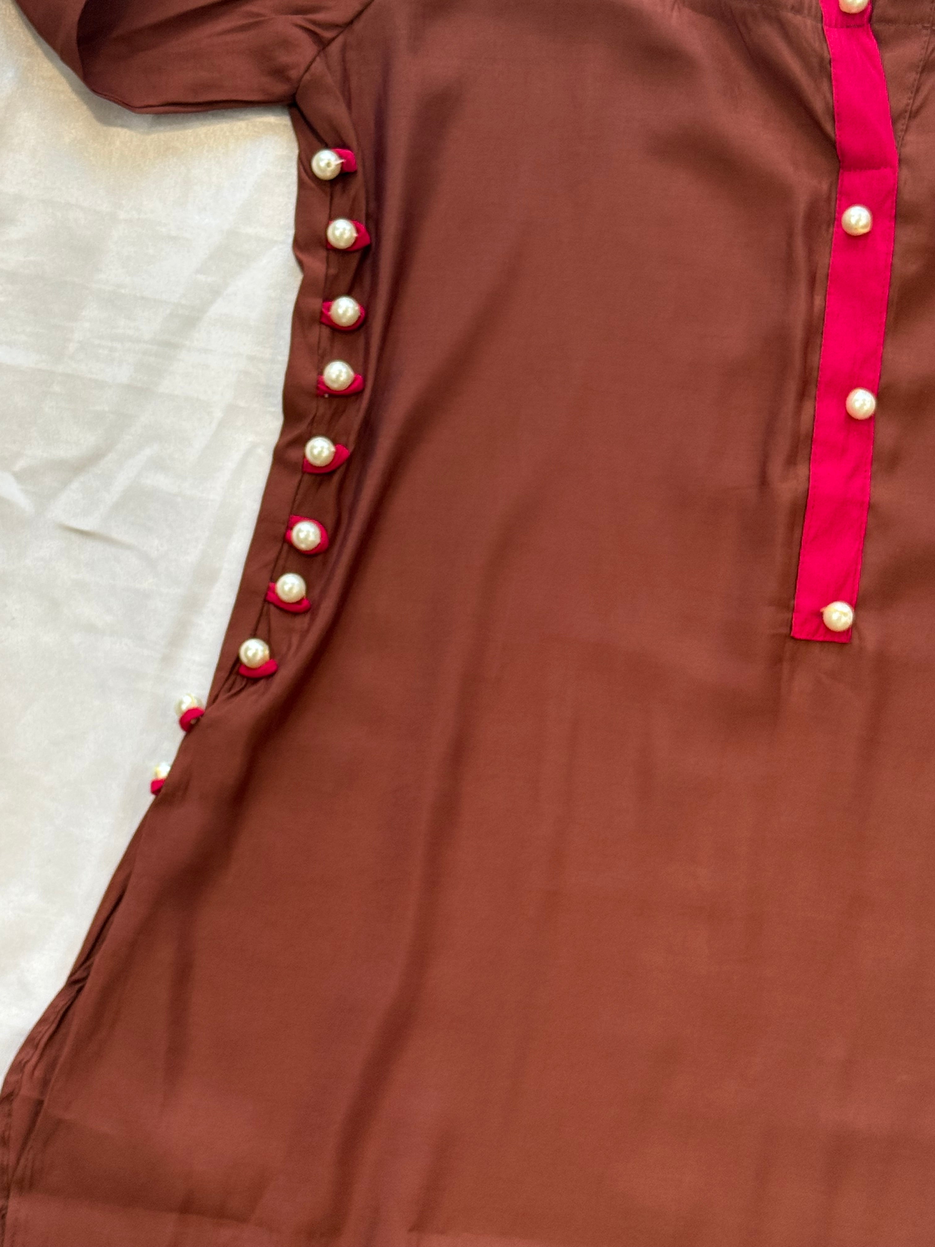 MOTI FARSHI SHALWAR SUIT Q