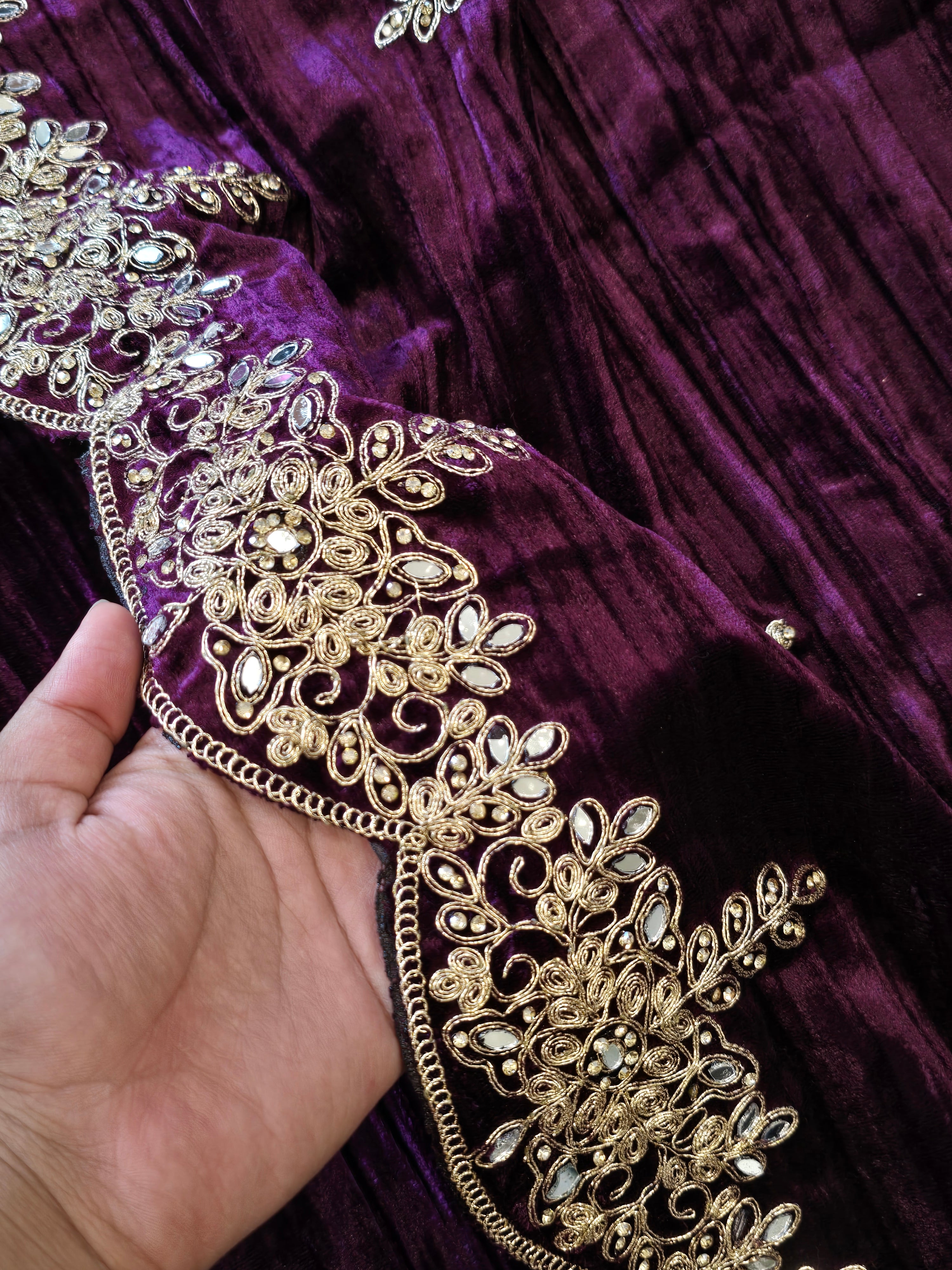 MEHRUN CRUSH VELVET EMBROIDERY SUIT 3 Q