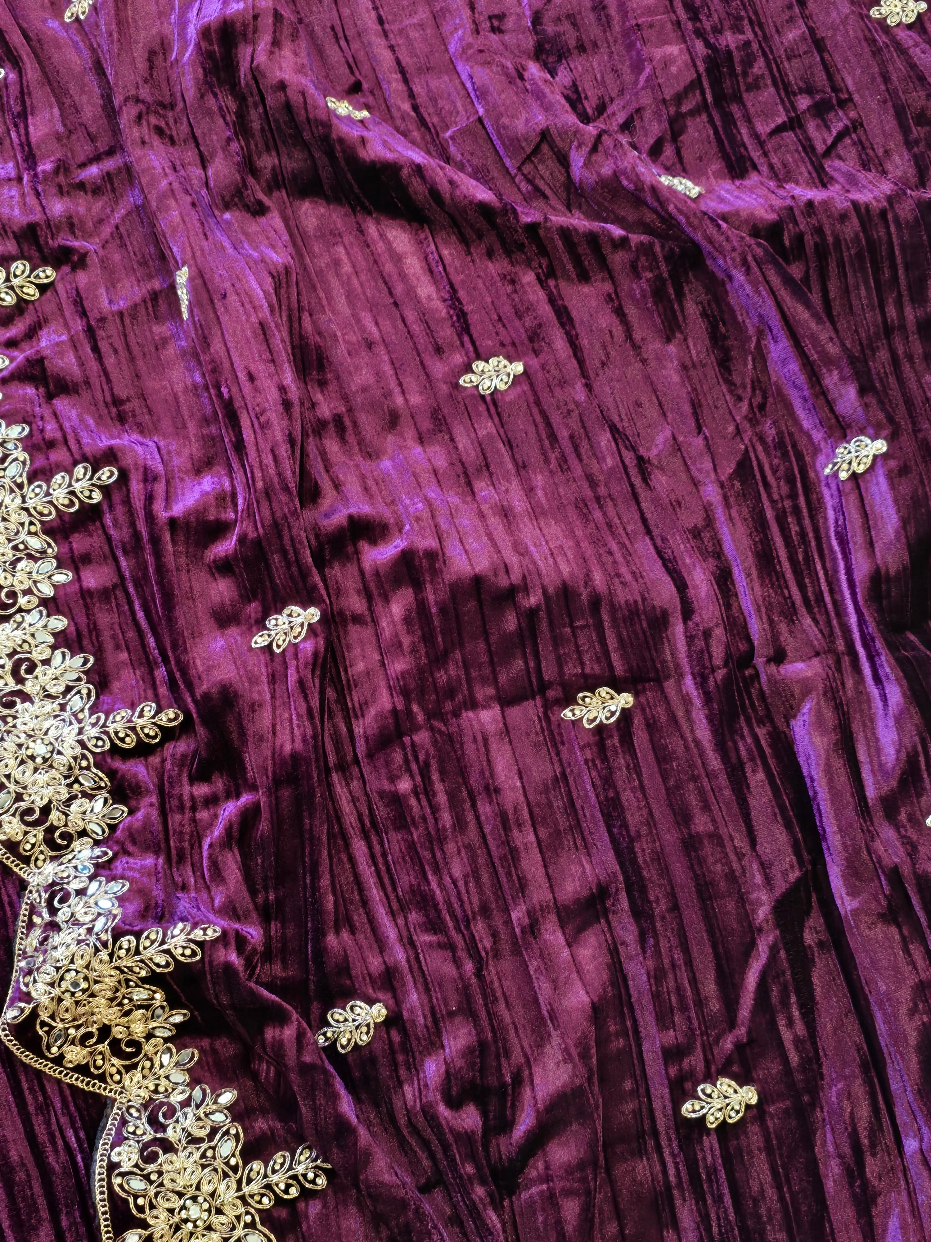 MEHRUN CRUSH VELVET EMBROIDERY SUIT 3 Q