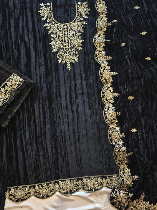 MEHRUN CRUSH VELVET EMBROIDERY SUIT 5