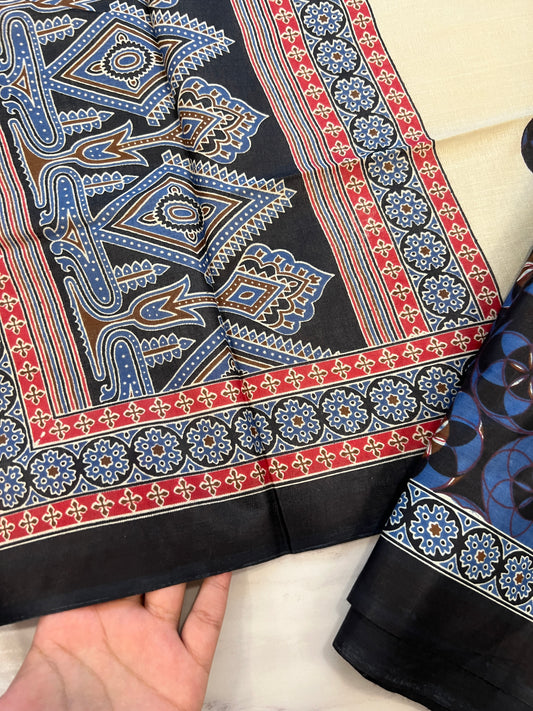 DT LAWN PRINTED SUIT 5