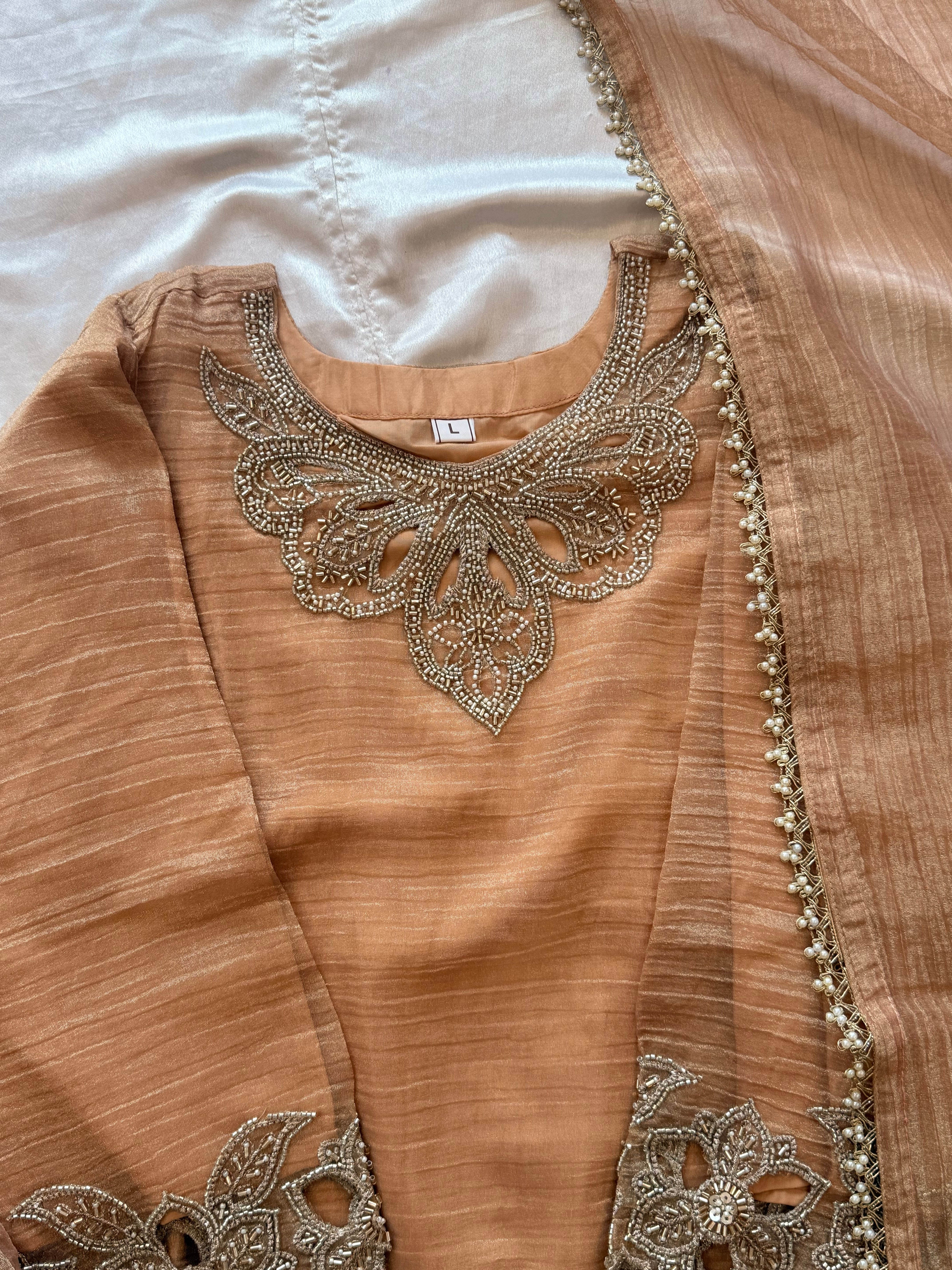 PARO SALSA HANDWORK SUIT 1