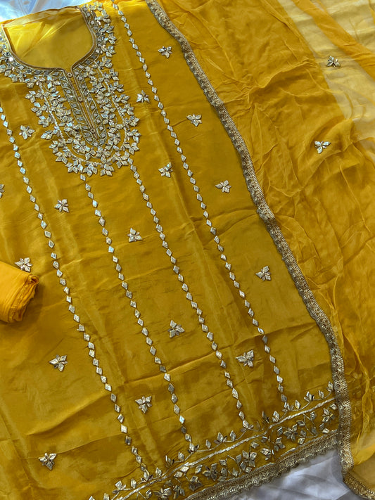 ZARQASH SHIMMAR GOTA WORK SUIT
