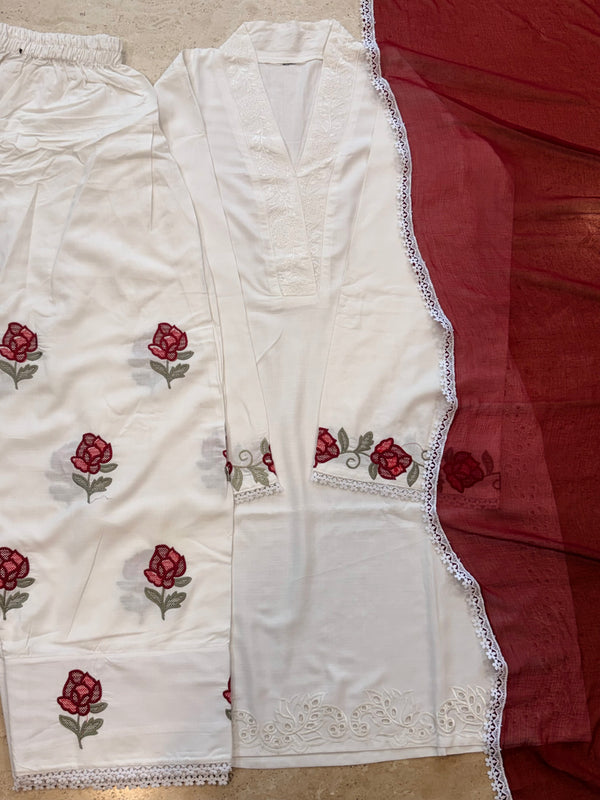 MILKY WHITE LAWN FLOWER FARSHI SUIT