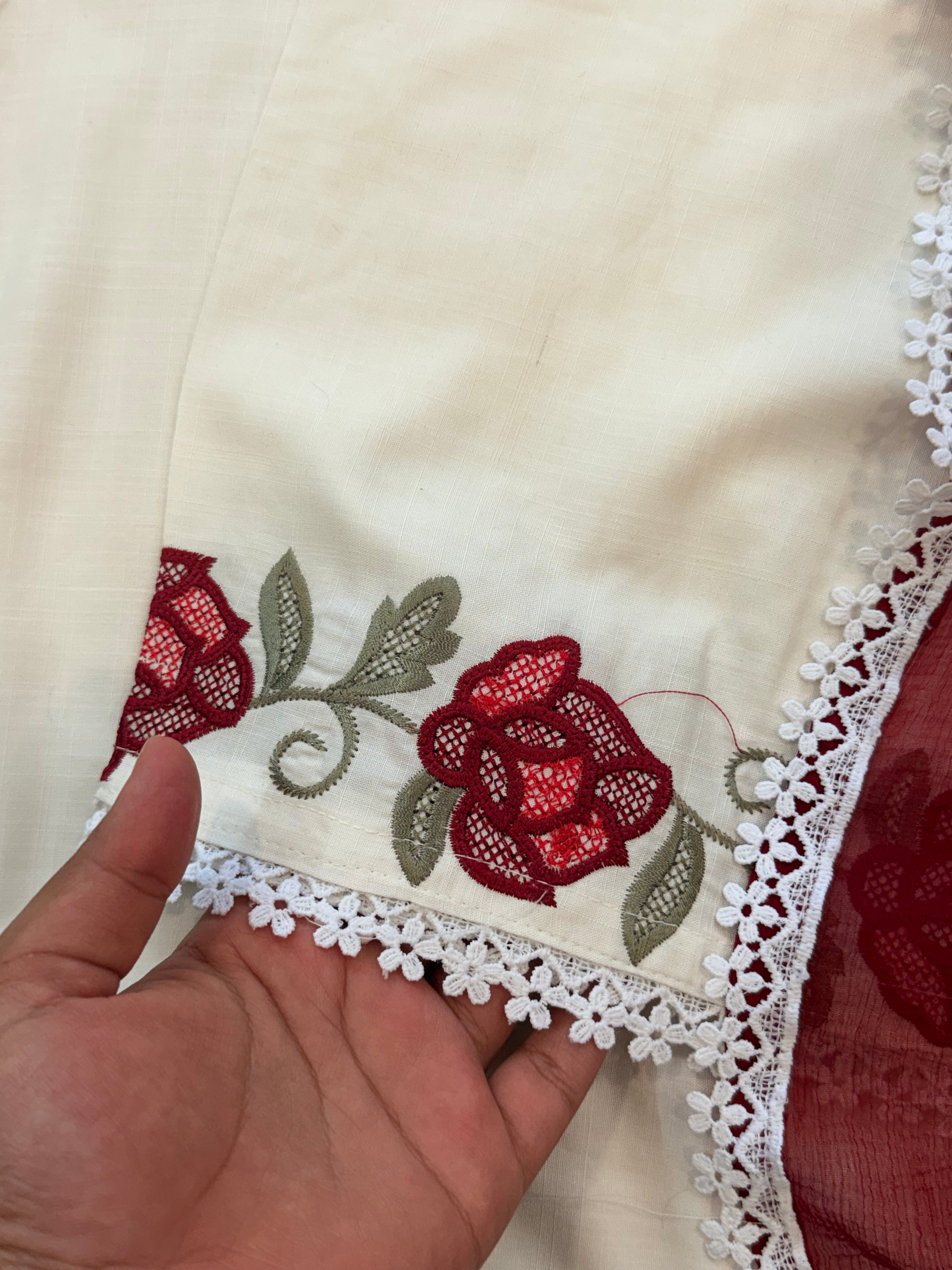 MILKY WHITE LAWN FLOWER FARSHI SUIT