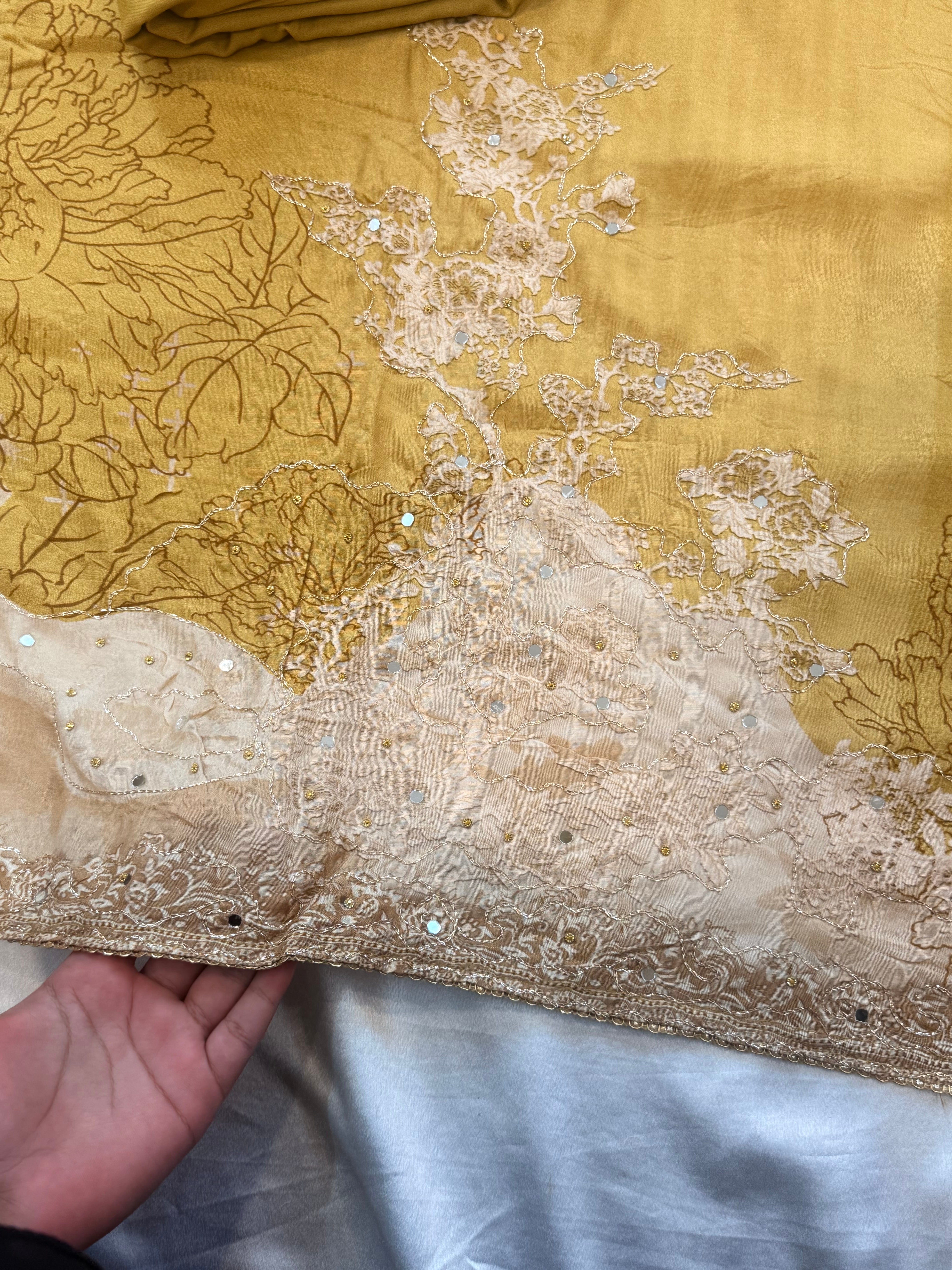 MUSLIN UNSTITCHED EMBROIDERY SUIT 1