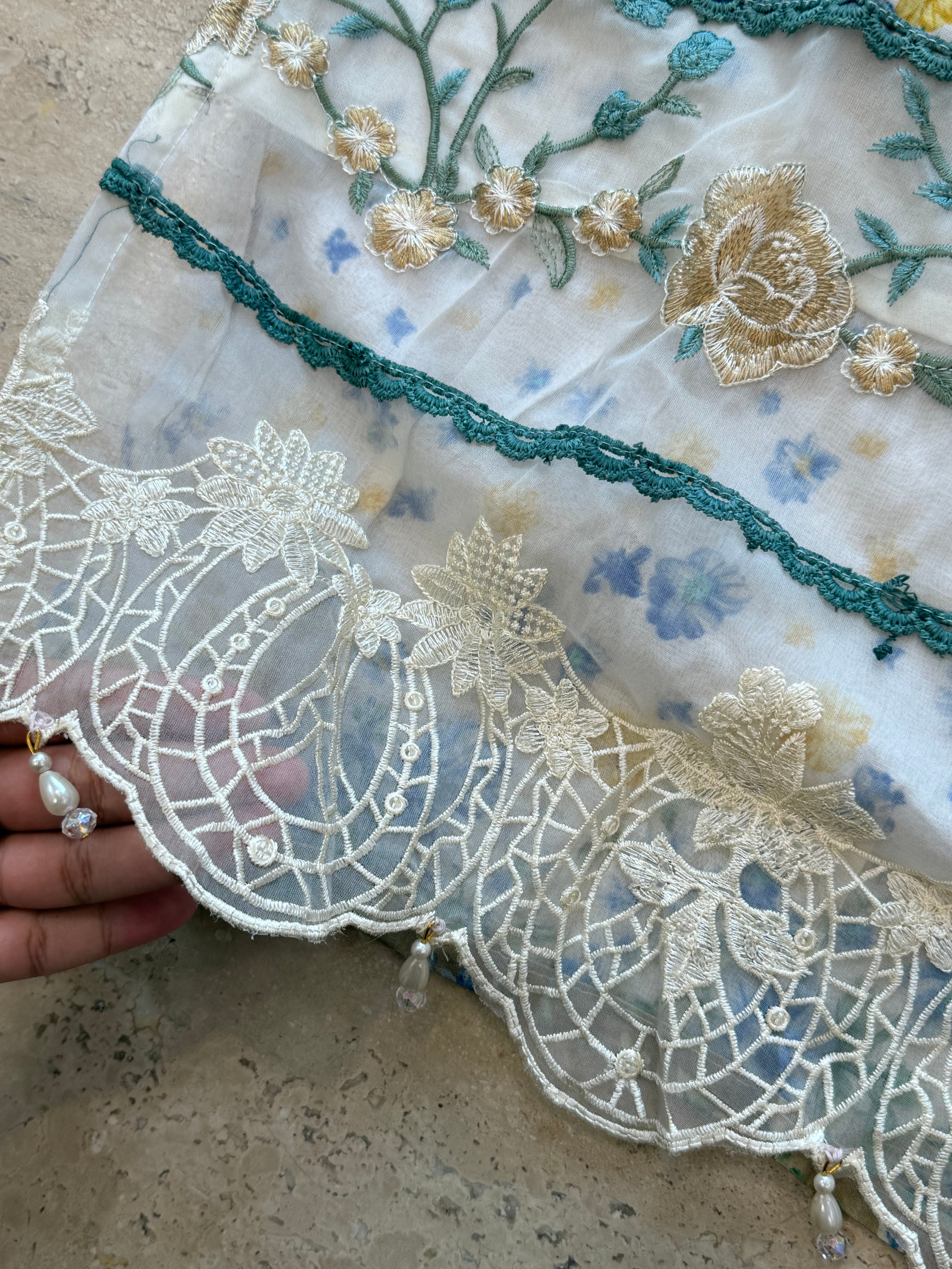 ELA READYMADE EMBROIDERED SUIT 16 q