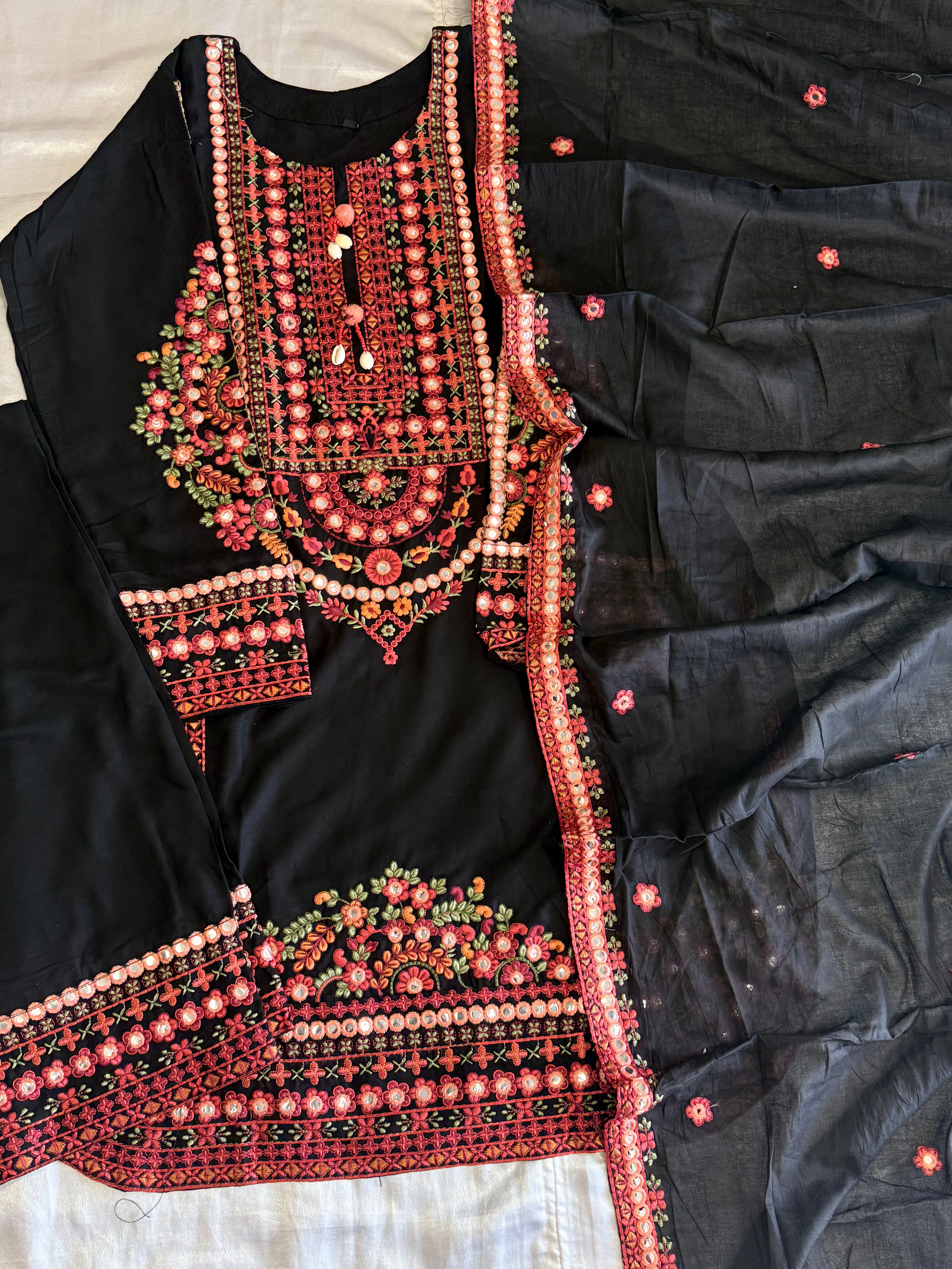AYZAL LAWN EMBROIDERY SUIT 1