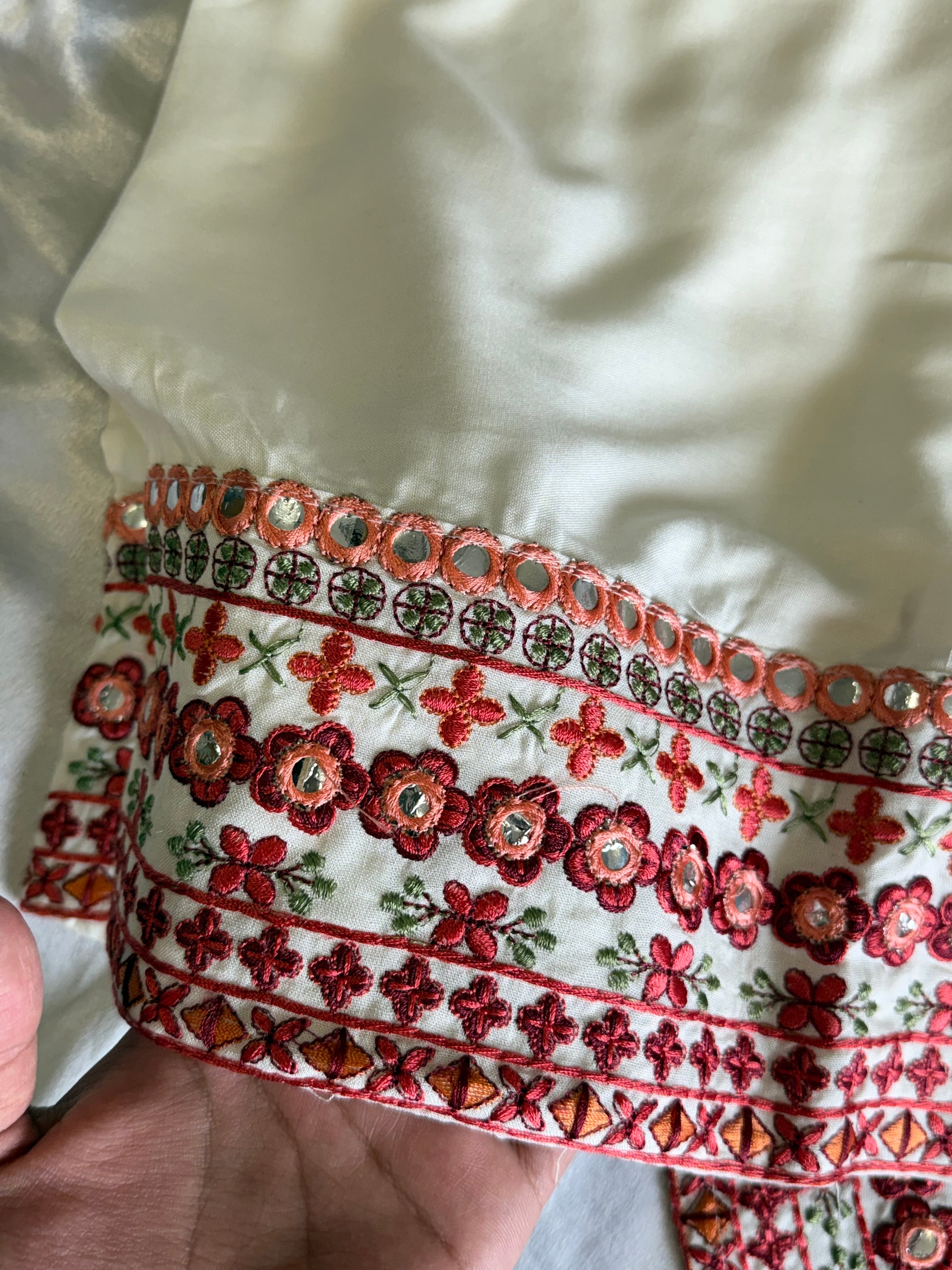 AYZAL LAWN EMBROIDERY SUIT 2