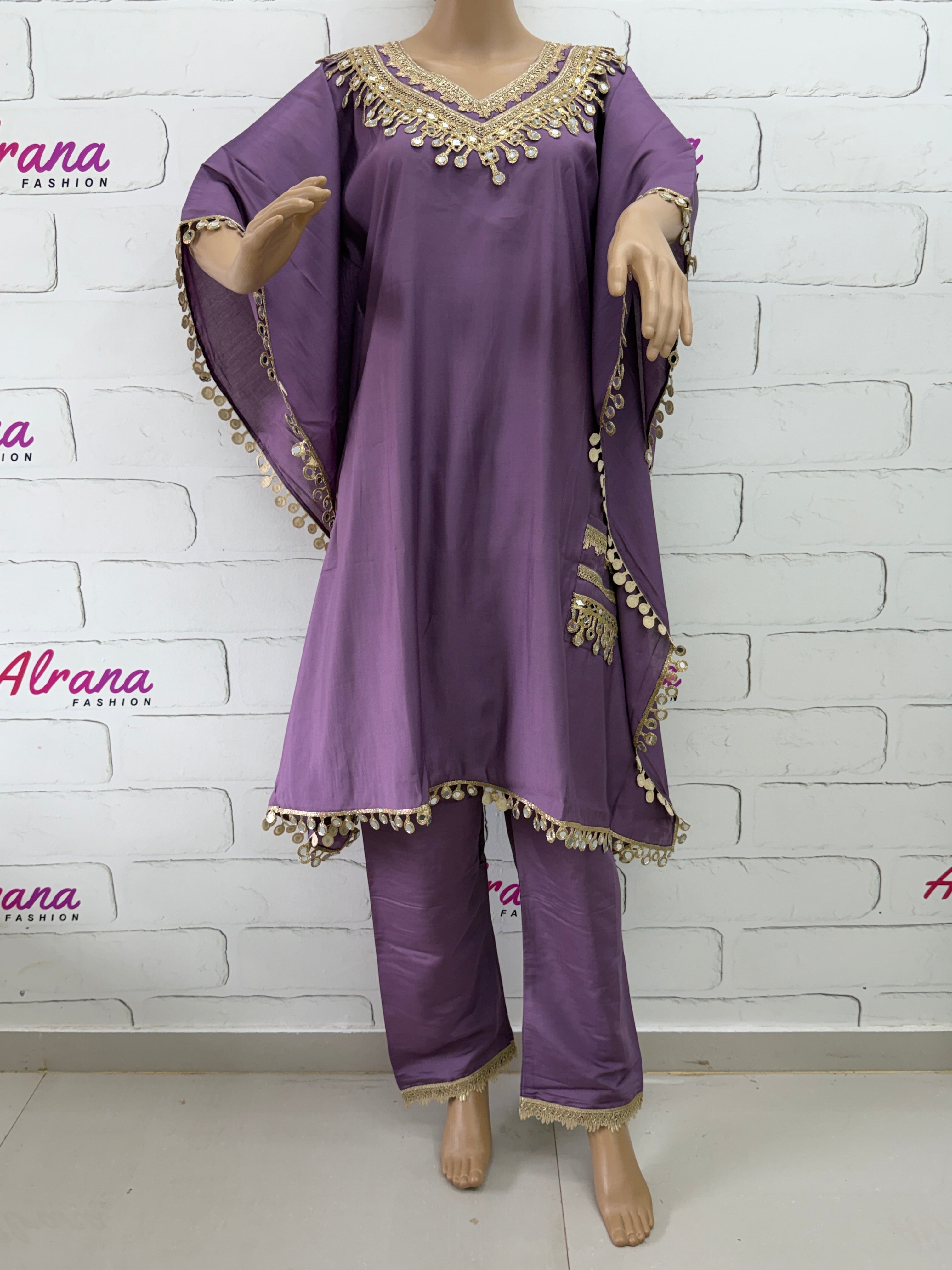 MIRROR LACE KAFTAN SUIT 1